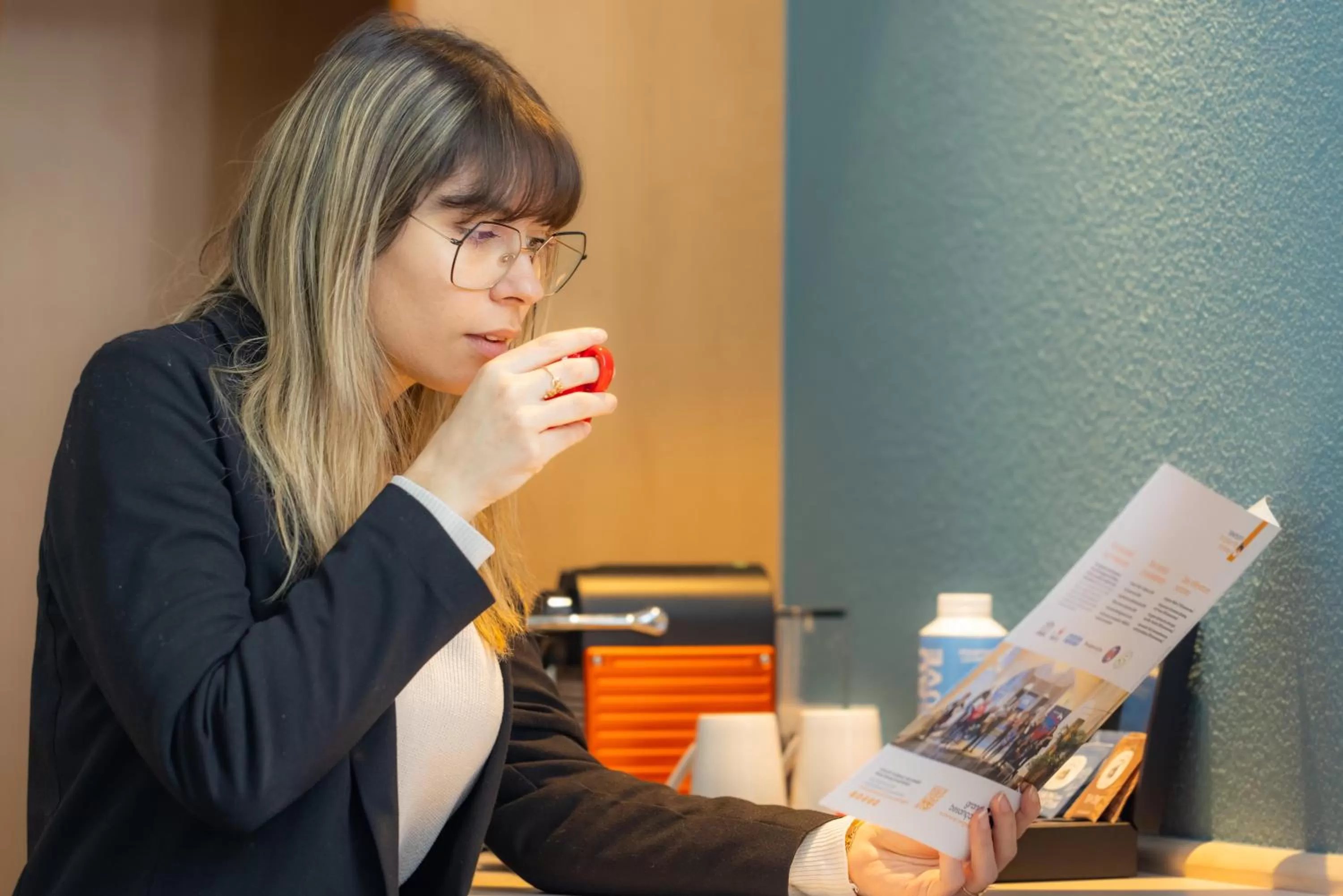 Toilet in ibis Besançon Centre la City