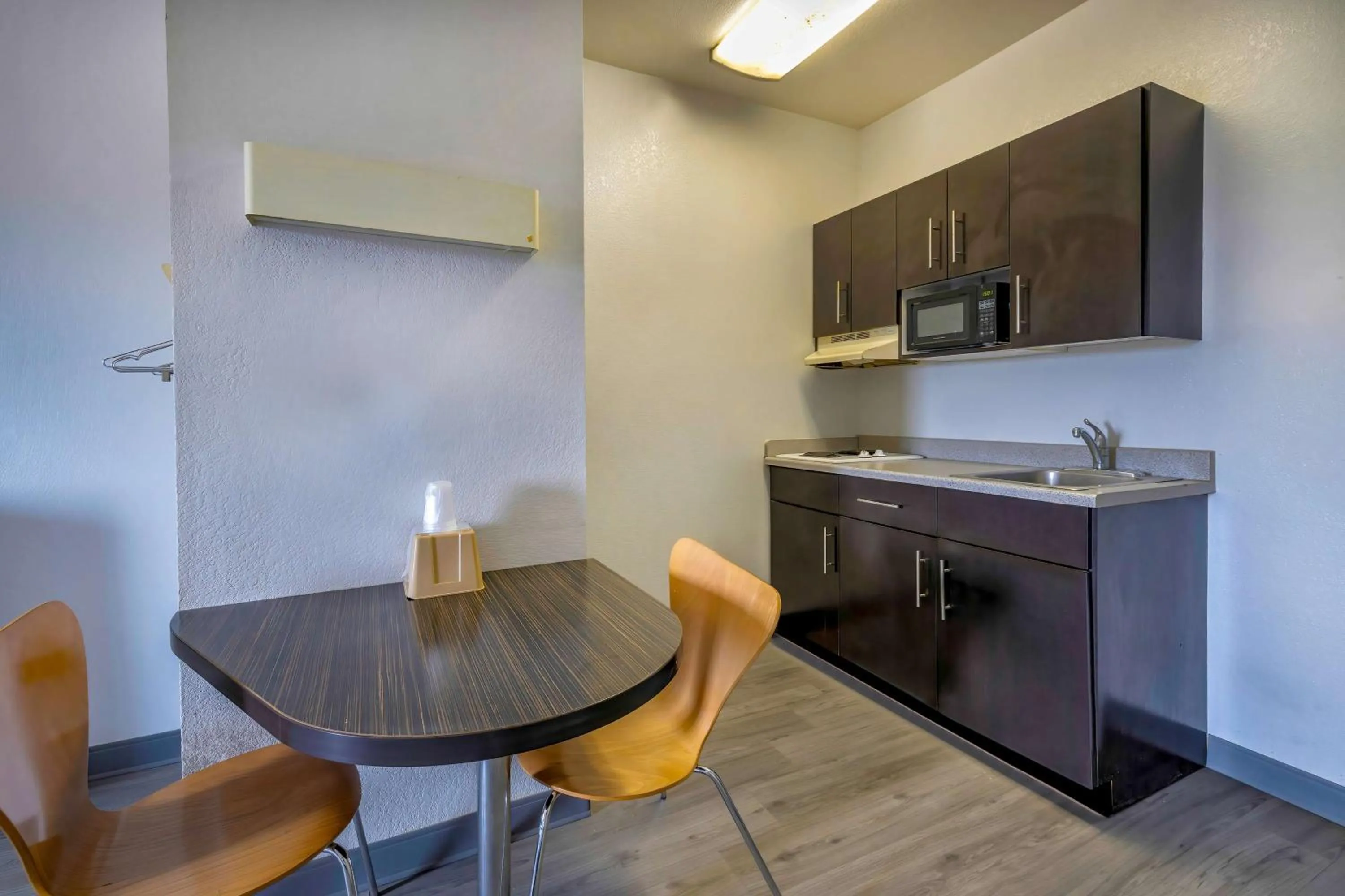 Kitchen or kitchenette in Motel 6-Cedar Park, TX