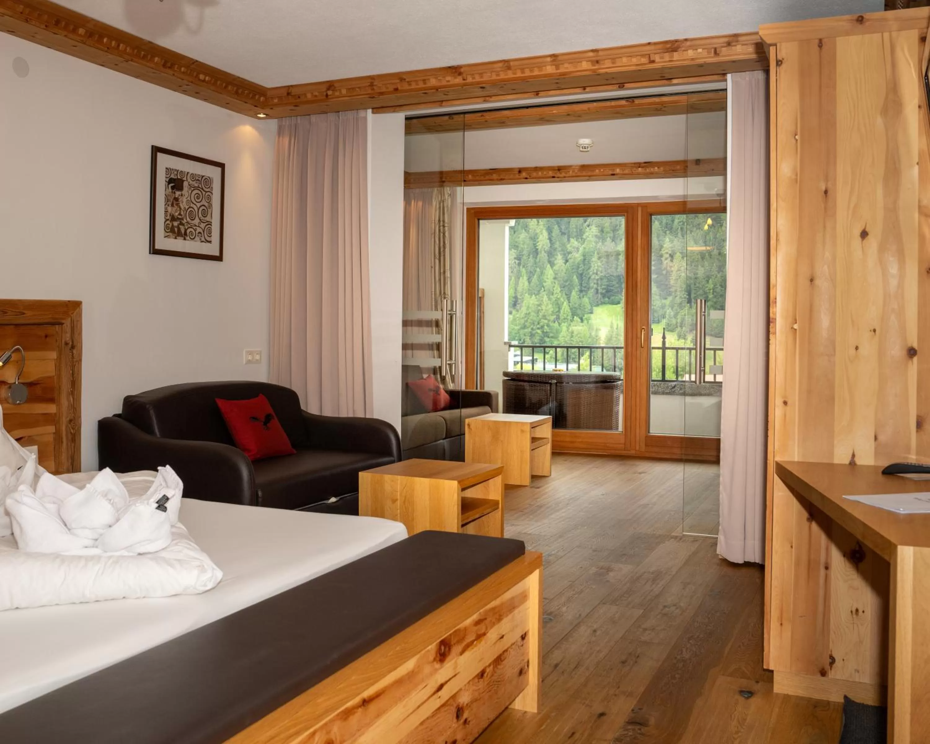 Photo of the whole room in Hotel Schwarzer Adler