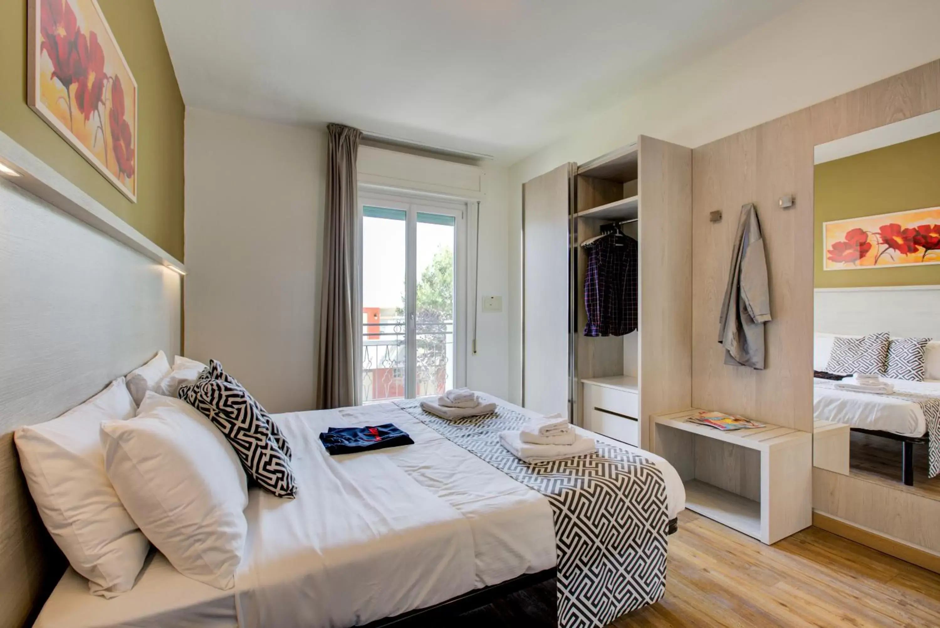 Double or Twin Room with Side Sea View and Balcony in Hotel Christian Ideale Per Famiglie Double or Twin Room with Side Sea View and Balcony in Hotel Christian Ideale Per Famiglie