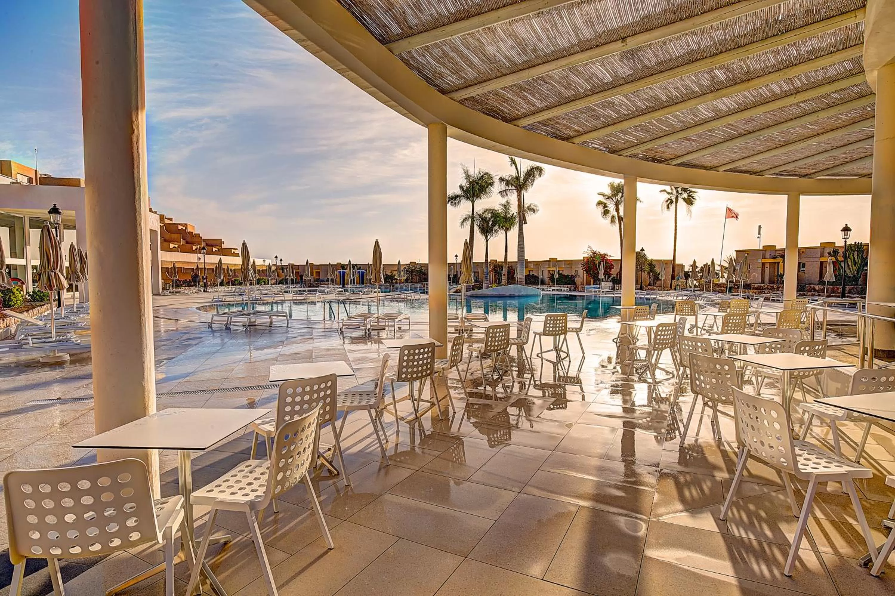 Balcony/Terrace in SBH Monica Beach Resort