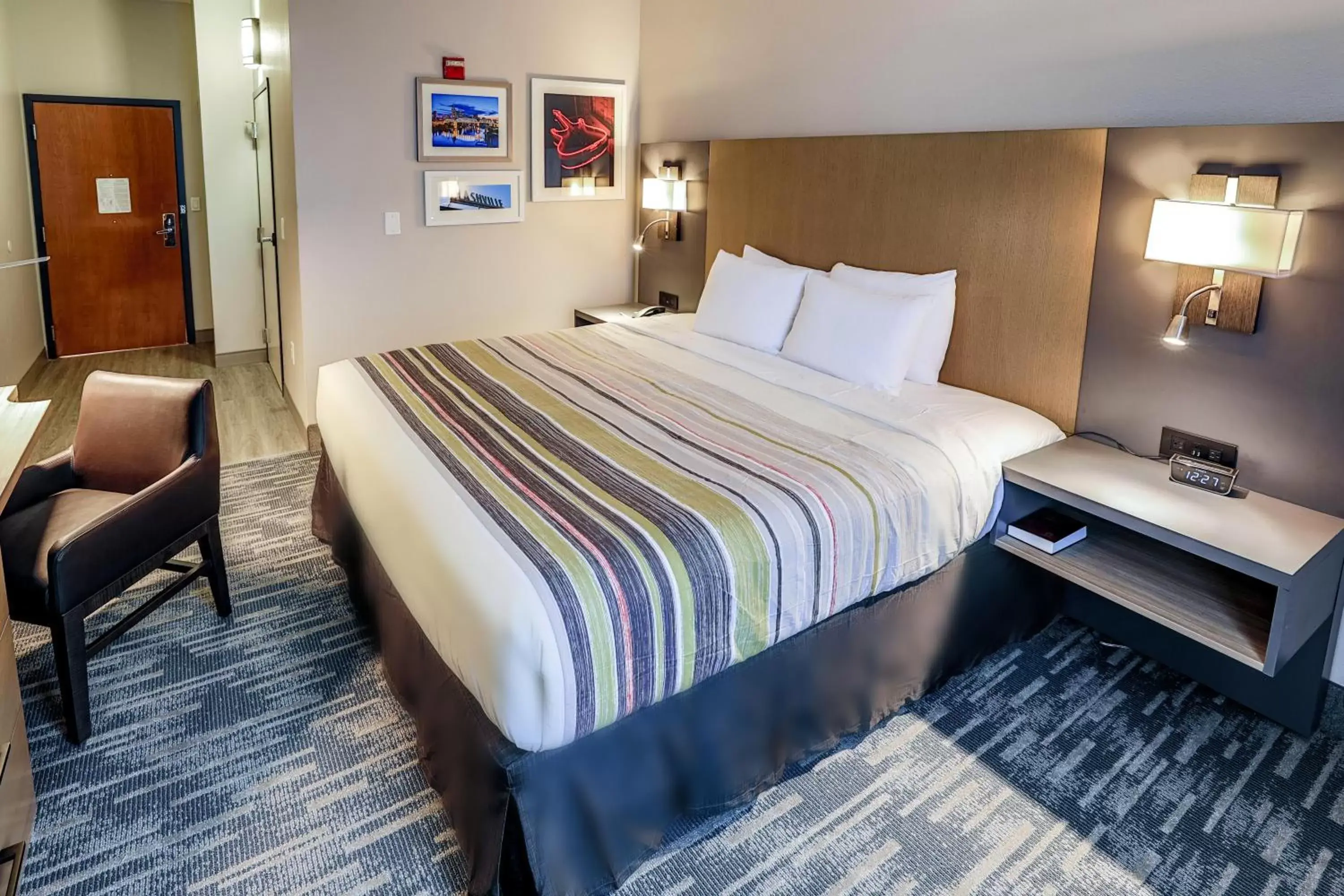 King Room - Disability Access/Non-Smoking in Country Inn & Suites by Radisson Nashville Airport TN King Room - Disability Access/Non-Smoking in Country Inn & Suites by Radisson Nashville Airport TN