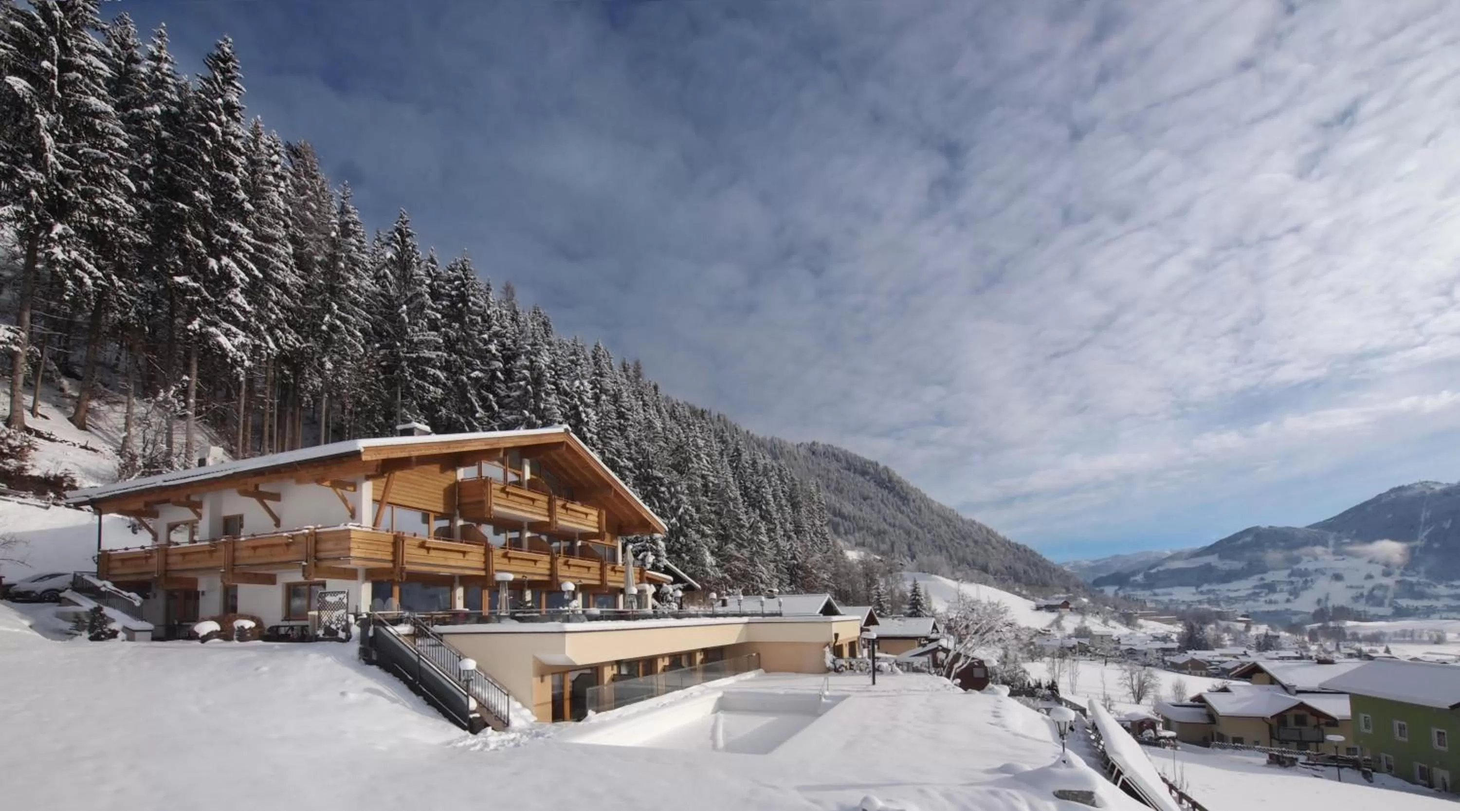 Property building, Winter in Hotel Silberfux