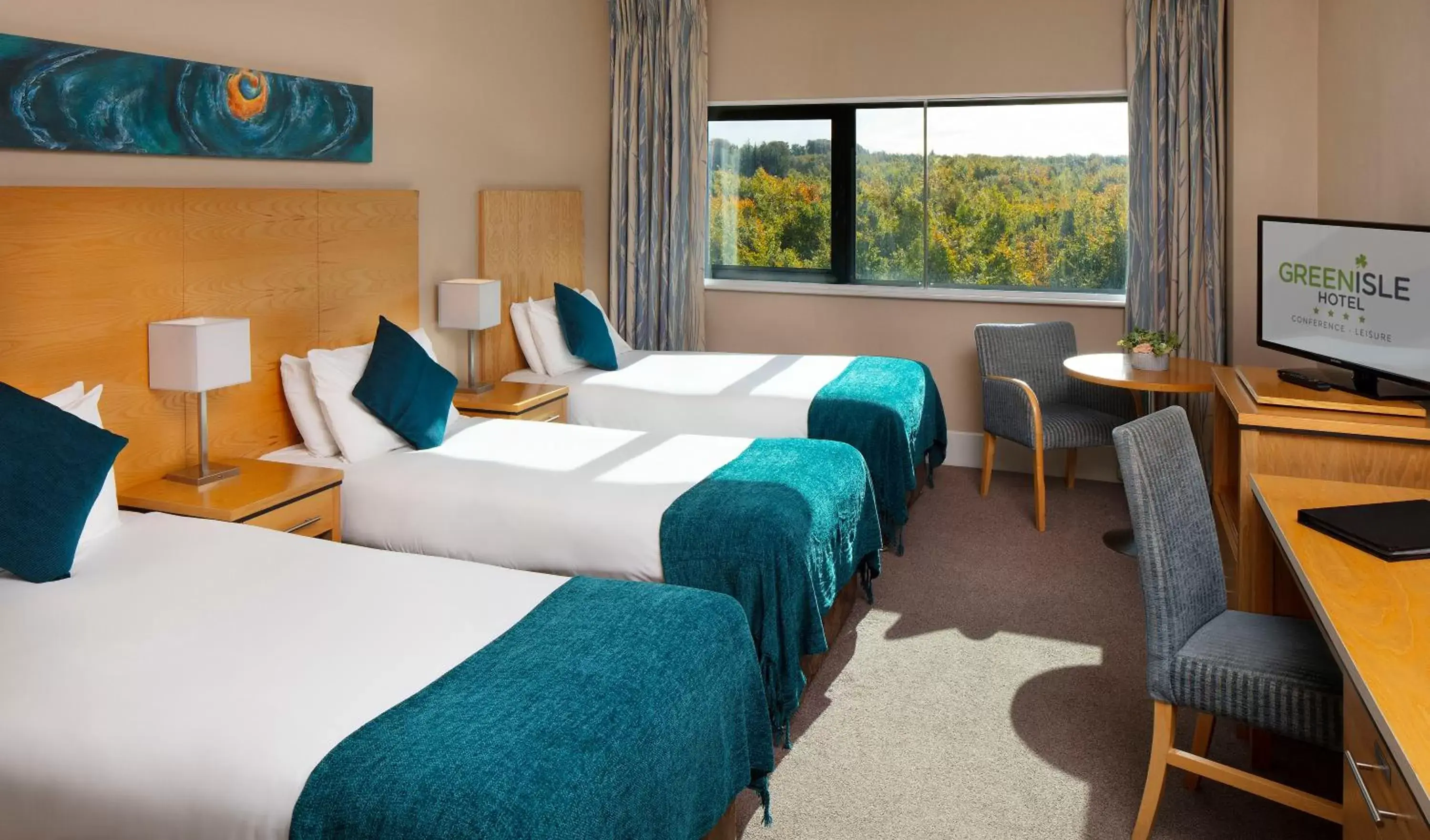 Triple Room in Green Isle Hotel, Dublin Triple Room in Green Isle Hotel, Dublin