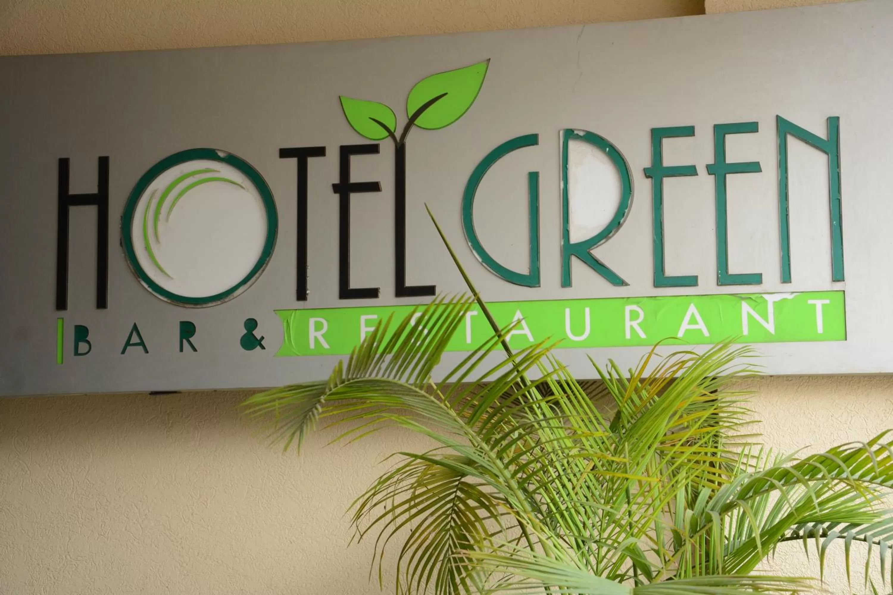 Green Hotel & Restaurant