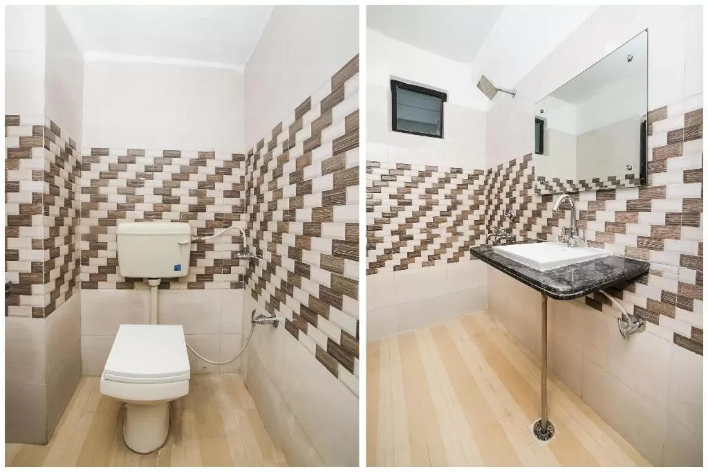 Bathroom in HOTEL VEER BHUMI PALACE