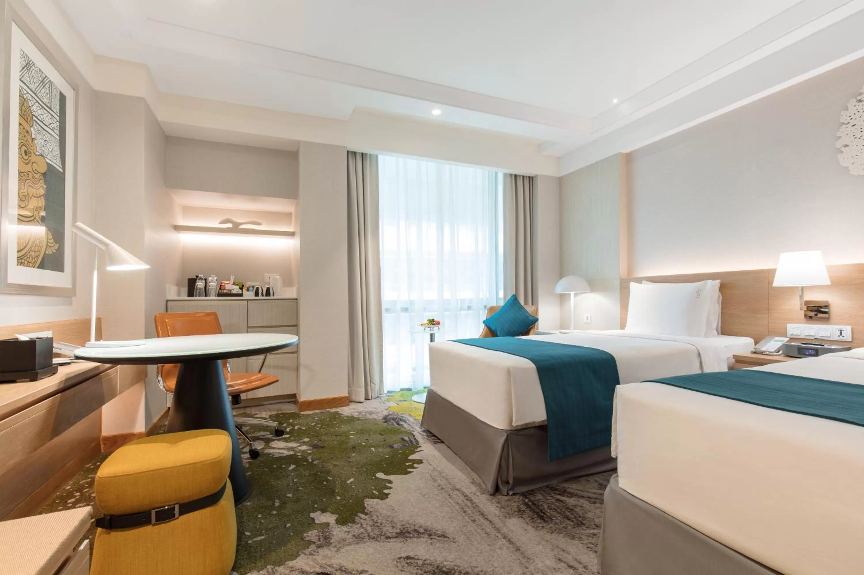 Bed in Holiday Inn Bangkok by IHG