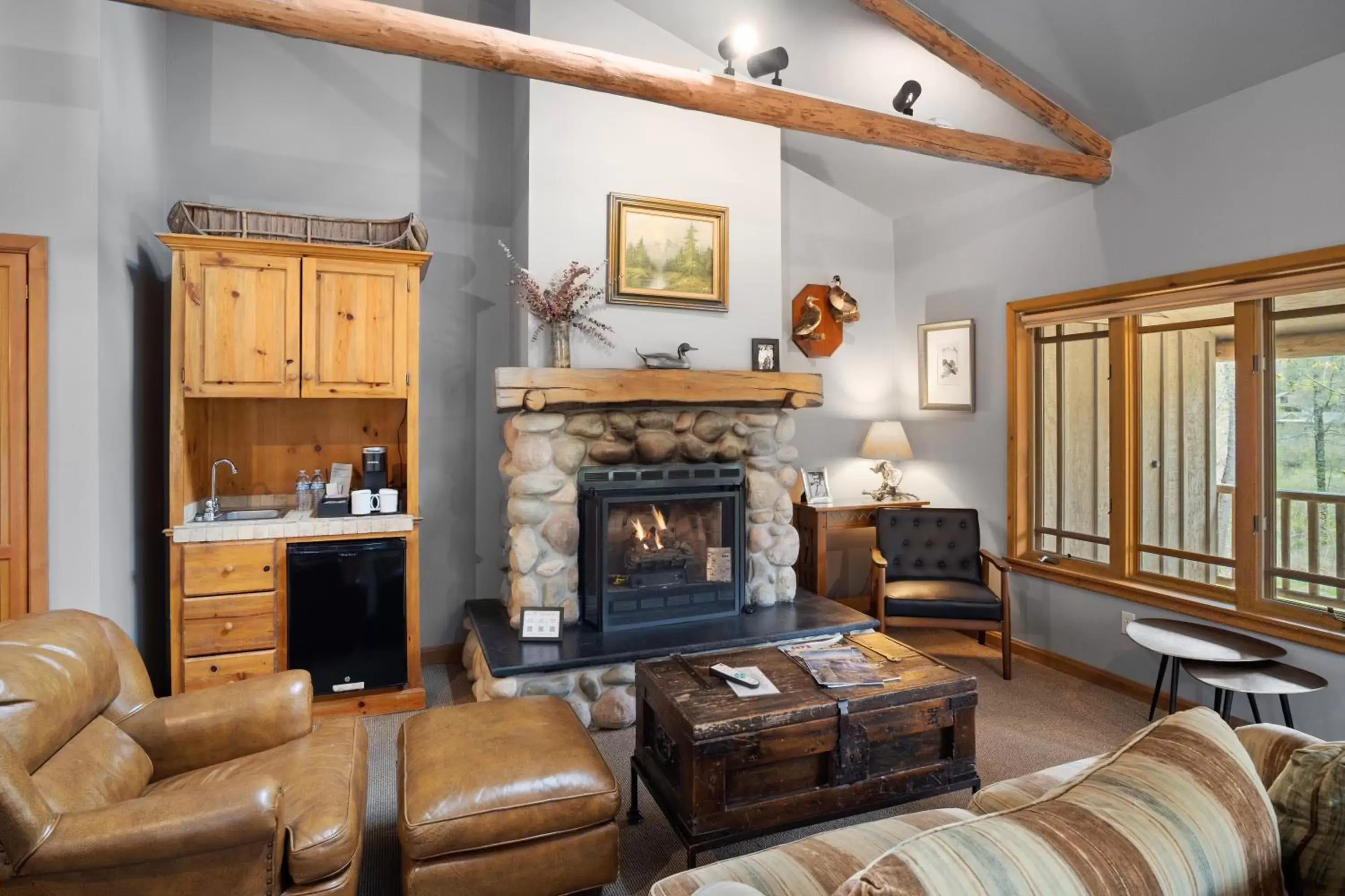 Cabin with King Bed and Spa Bath in Weasku Inn Cabin with King Bed and Spa Bath in Weasku Inn