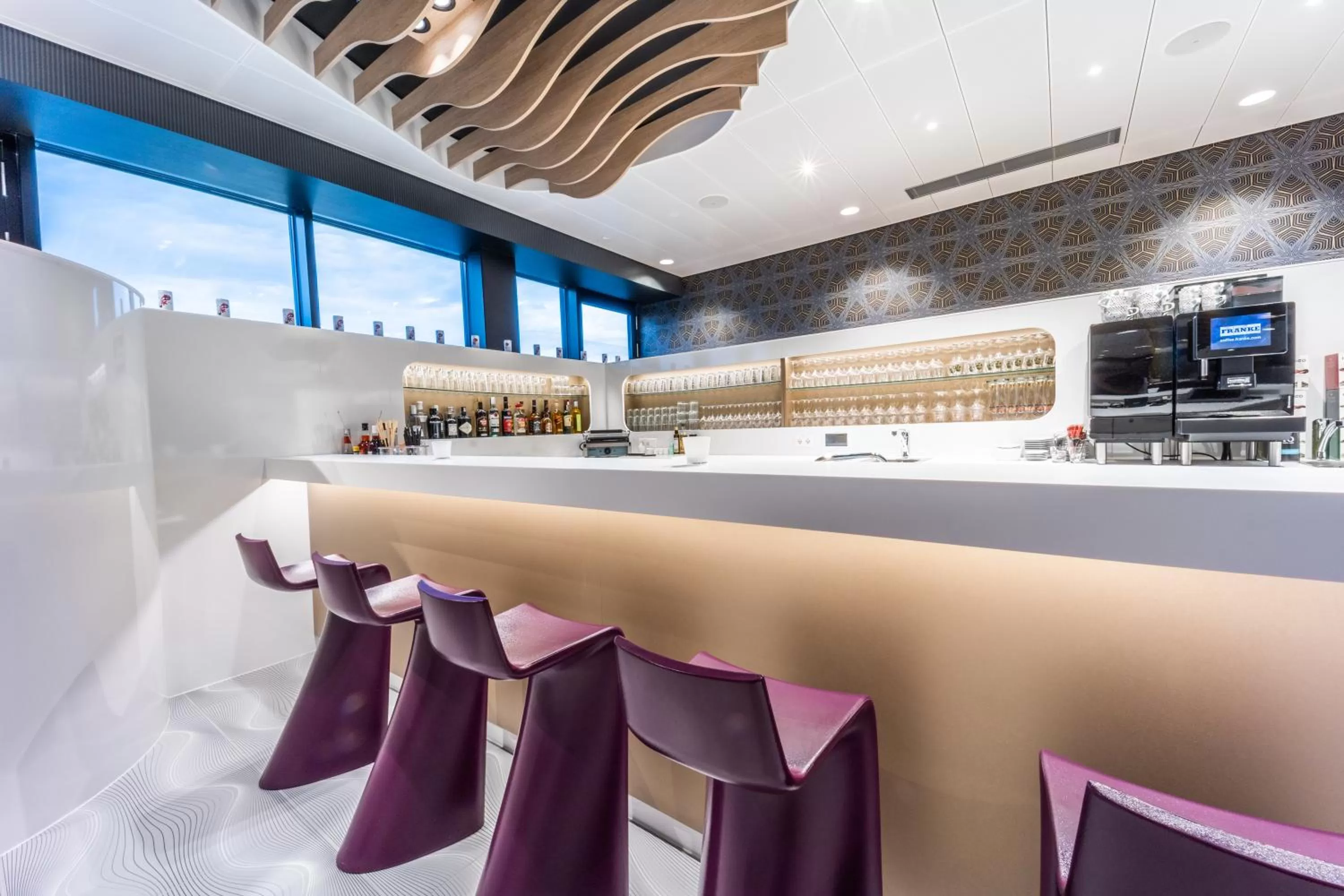 Lounge or bar in Prize by Radisson, Bern City