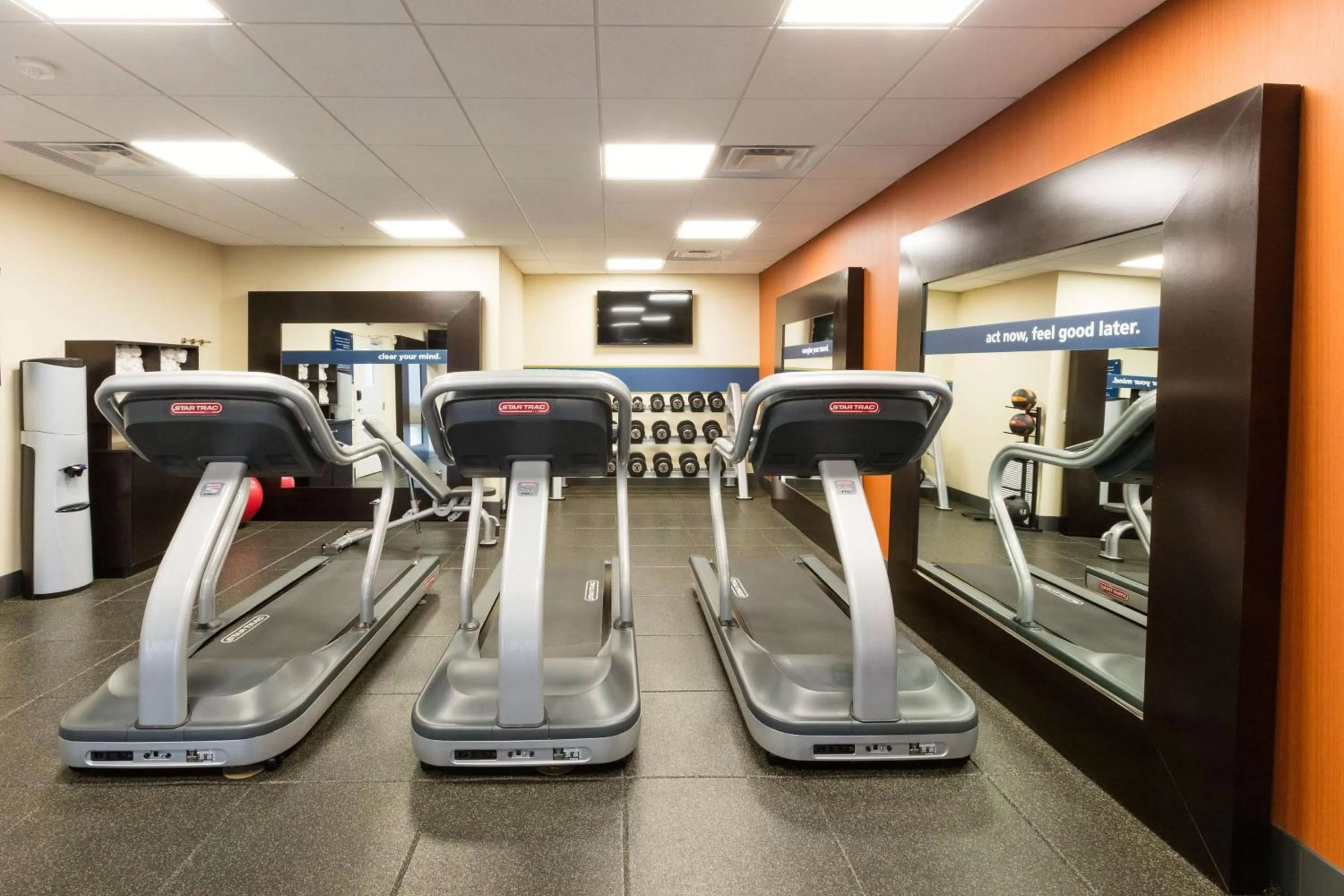 Fitness centre/facilities in Hampton Inn Daytona Beach/Beachfront