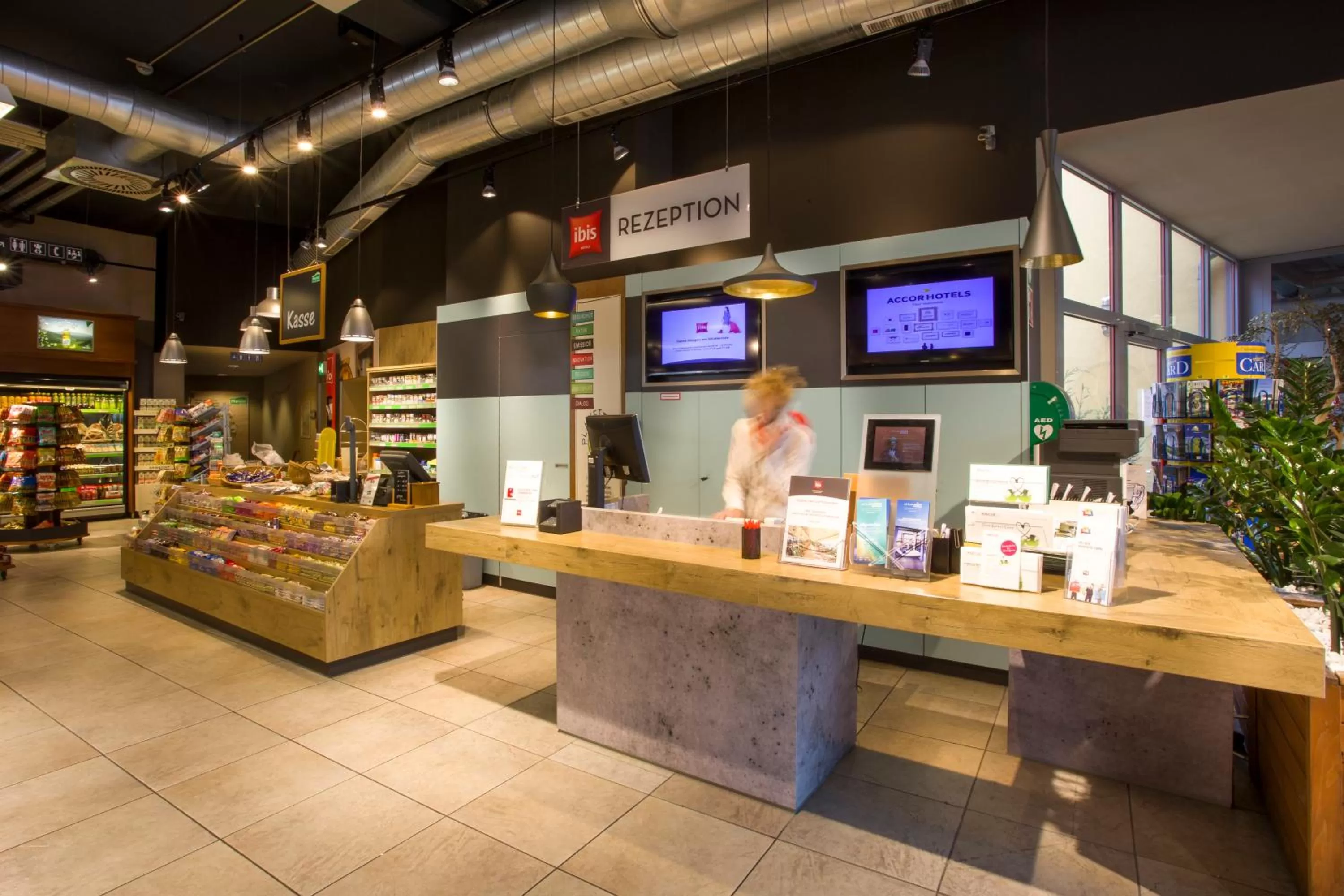 Facade/entrance in ibis Wörthersee