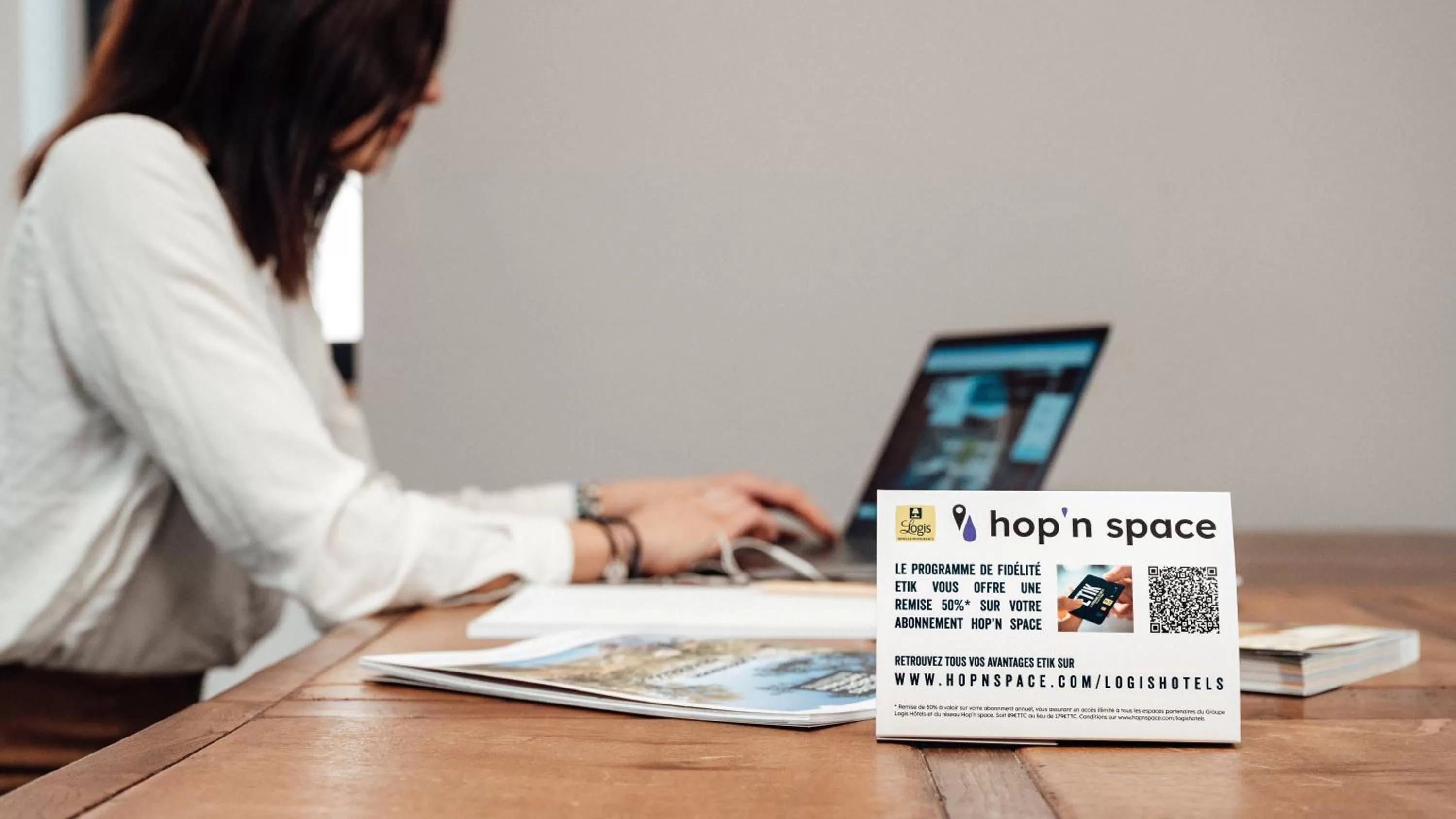 Business facilities in Urban Style HOTEL LES FLEURINES