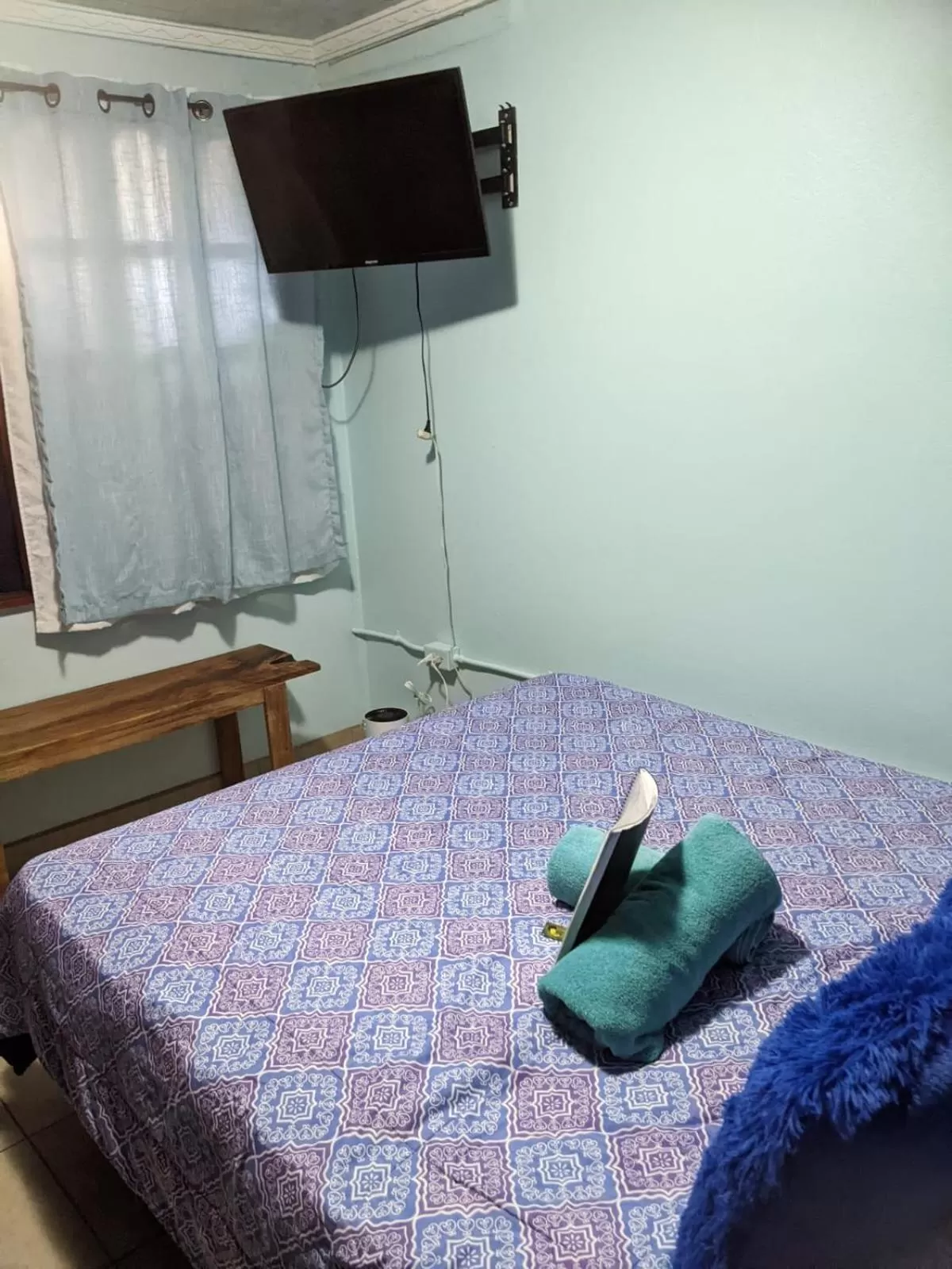 Bed, TV/Entertainment Center in Guesthouse Casa Lapa2