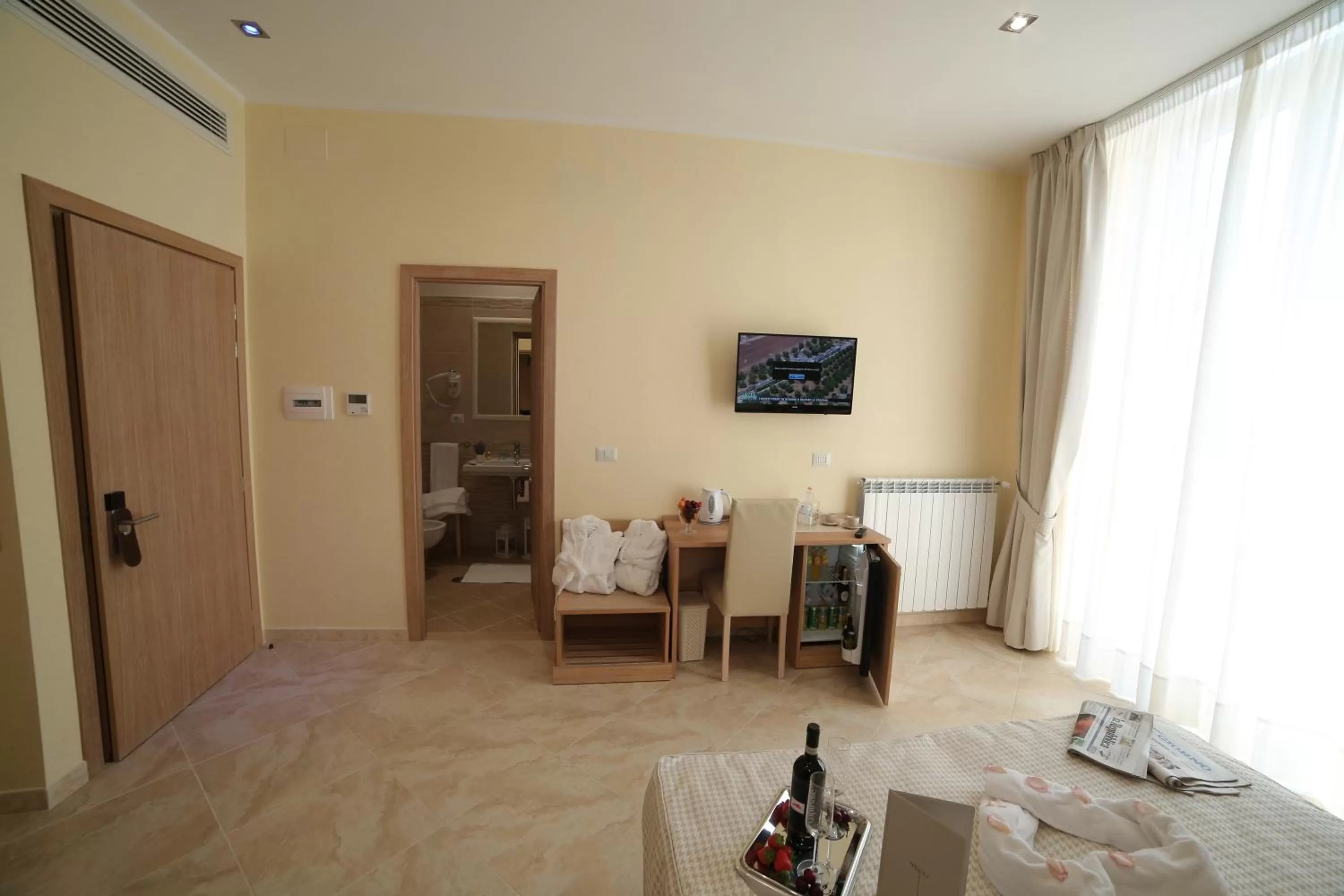 Photo of the whole room in Esposizione Palace Hotel