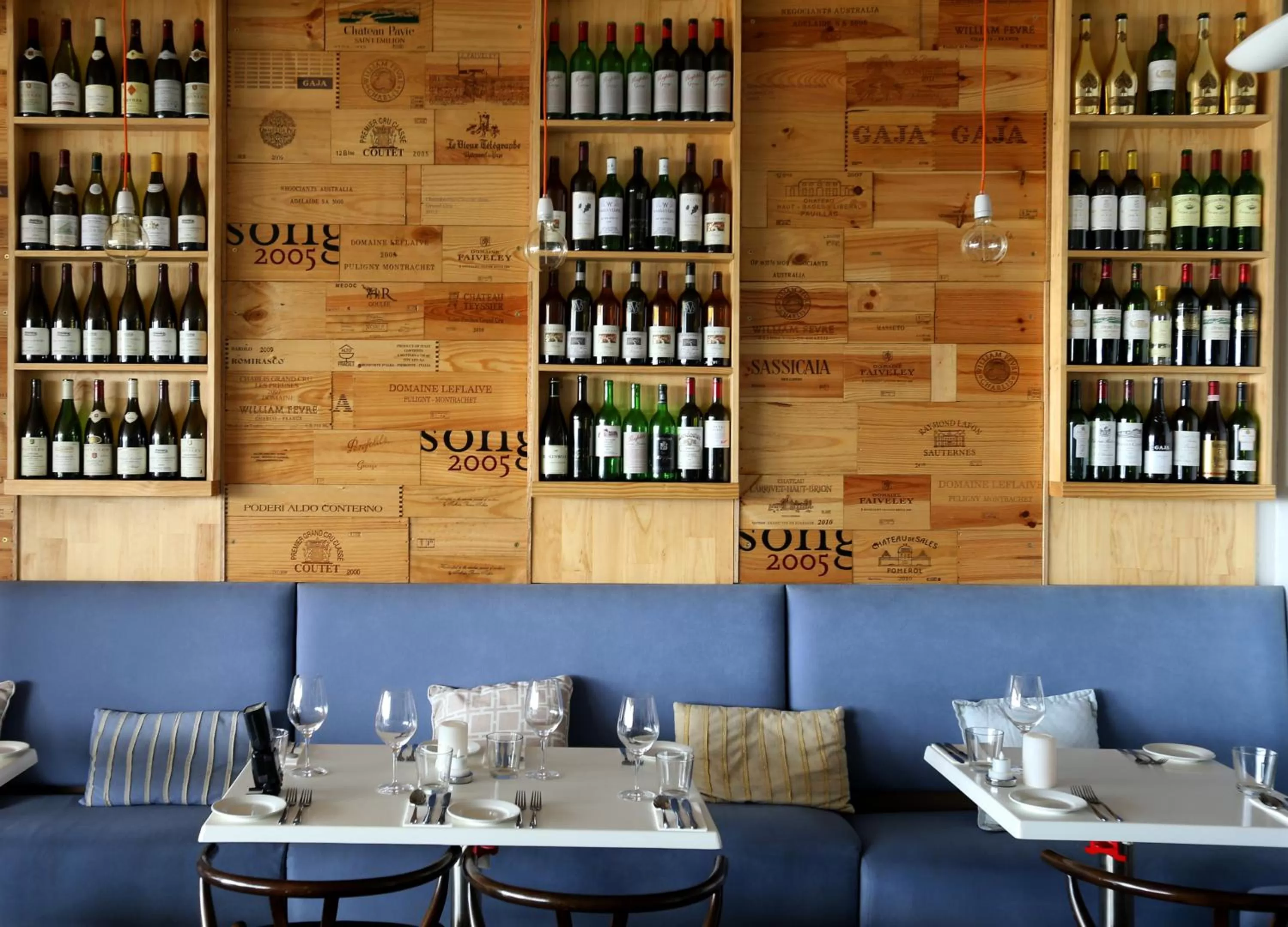 Restaurant/places to eat in Sandcastle Apartments