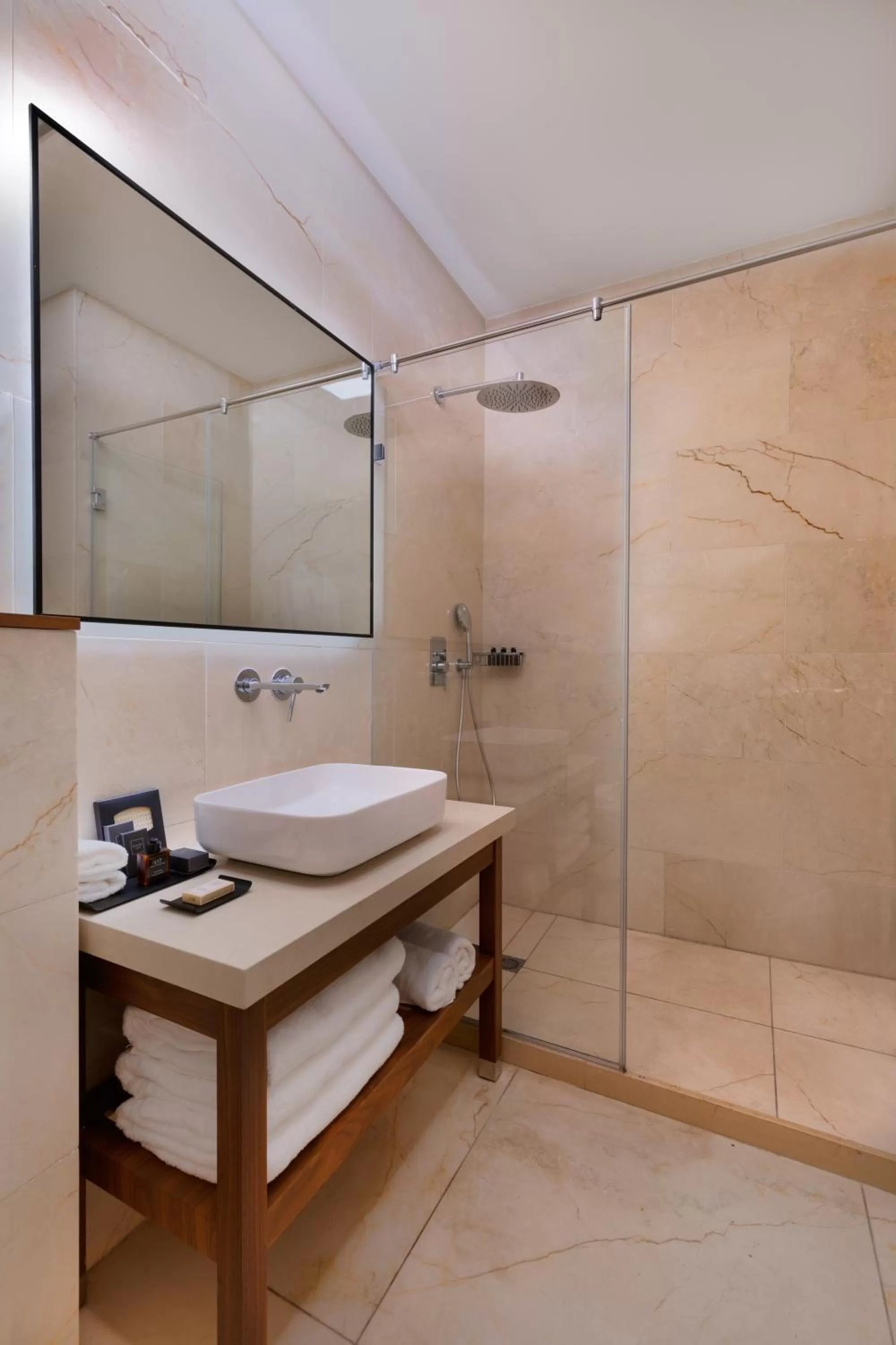 Deluxe Double Room with Side Sea View in Herbert Samuel Opera Tel Aviv