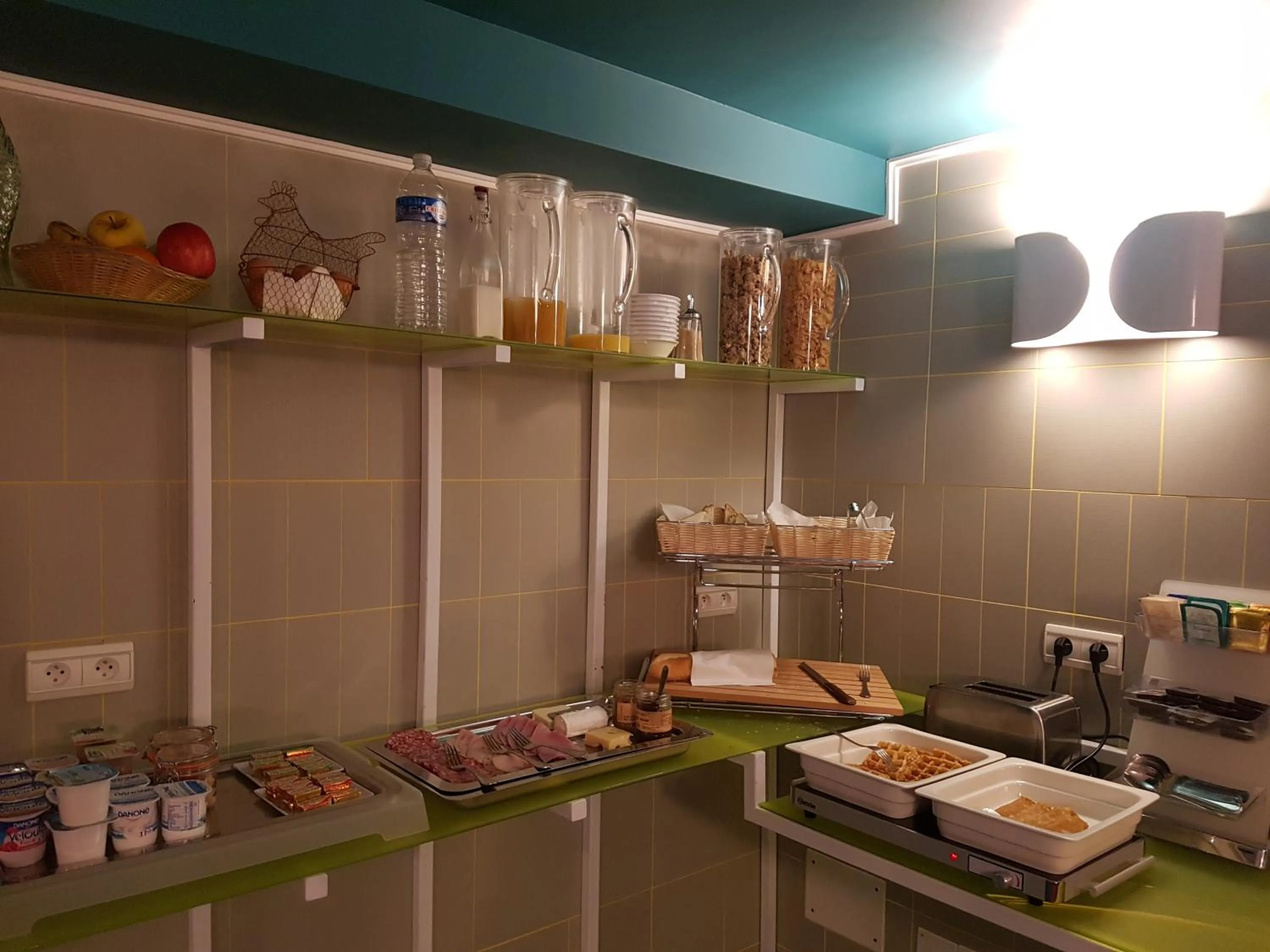 Food in Hôtel les Cigales