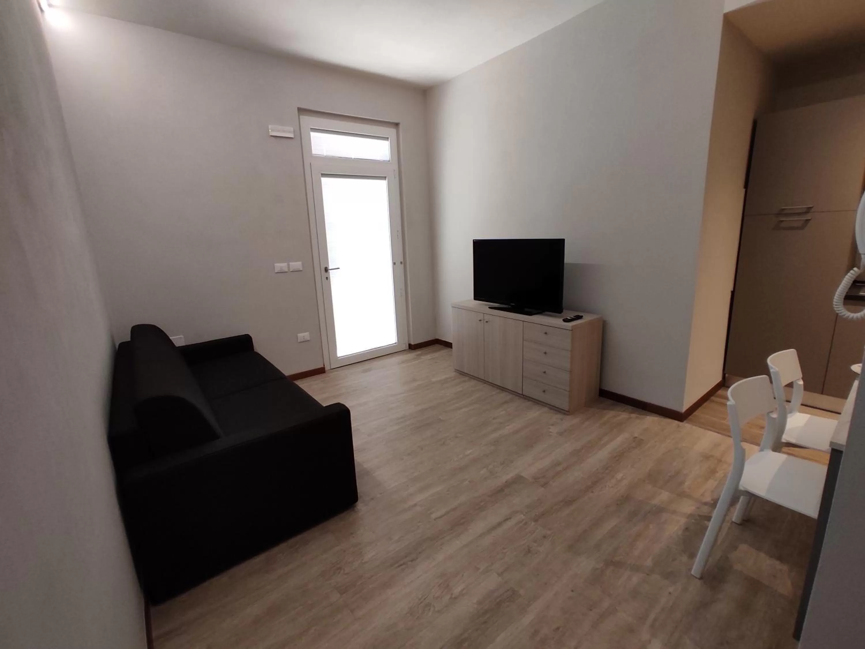 Seating area, TV/Entertainment Center in ALBA RESIDENCE