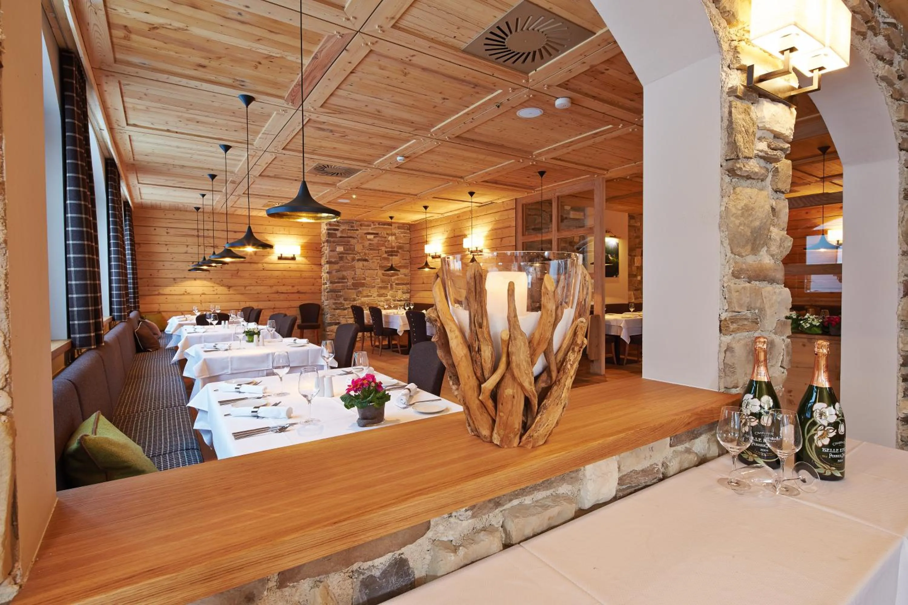 Restaurant/places to eat in Alpeiner - Nature Resort Tirol