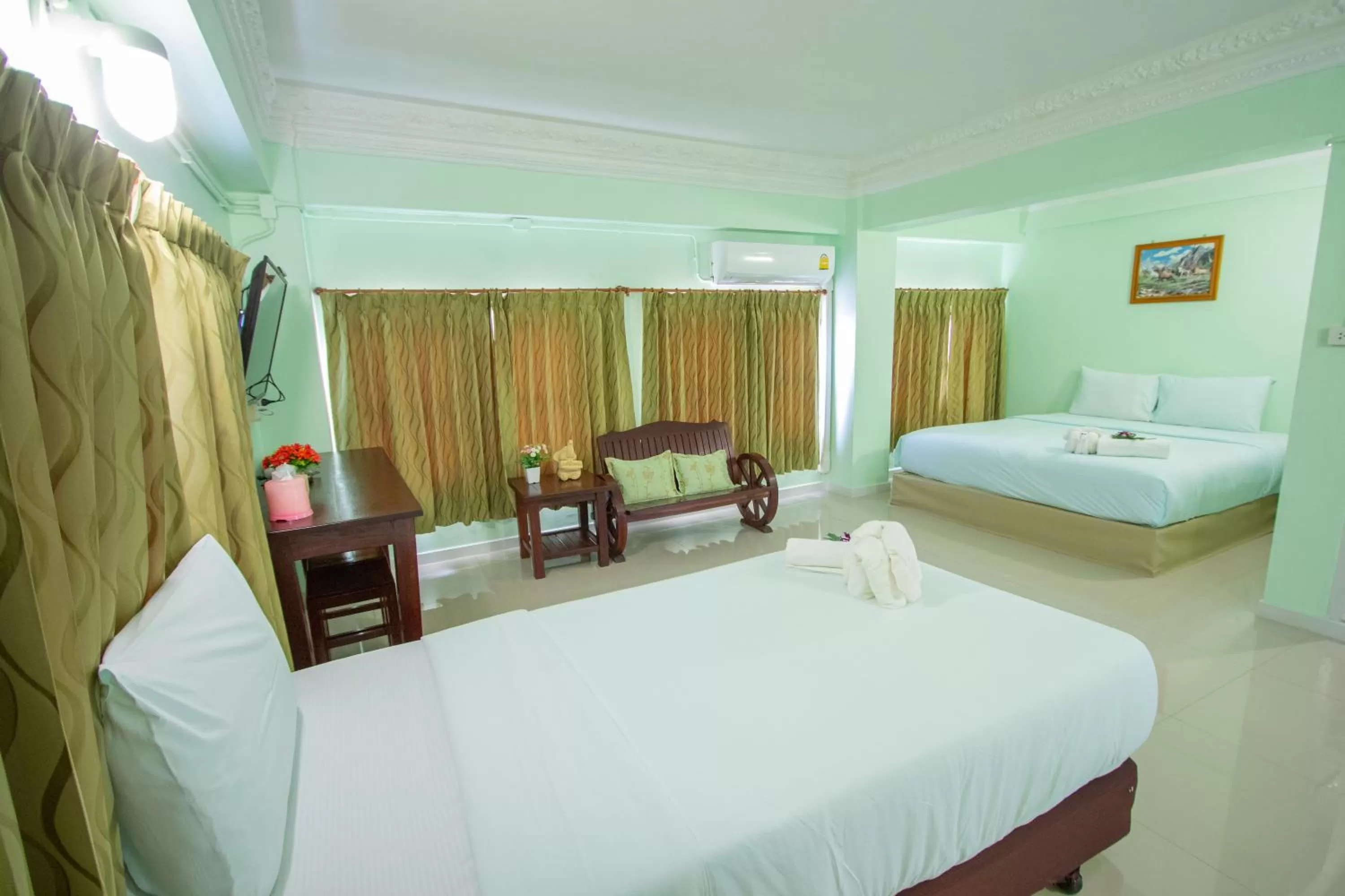Photo of the whole room, Bed in Anchalee Resort