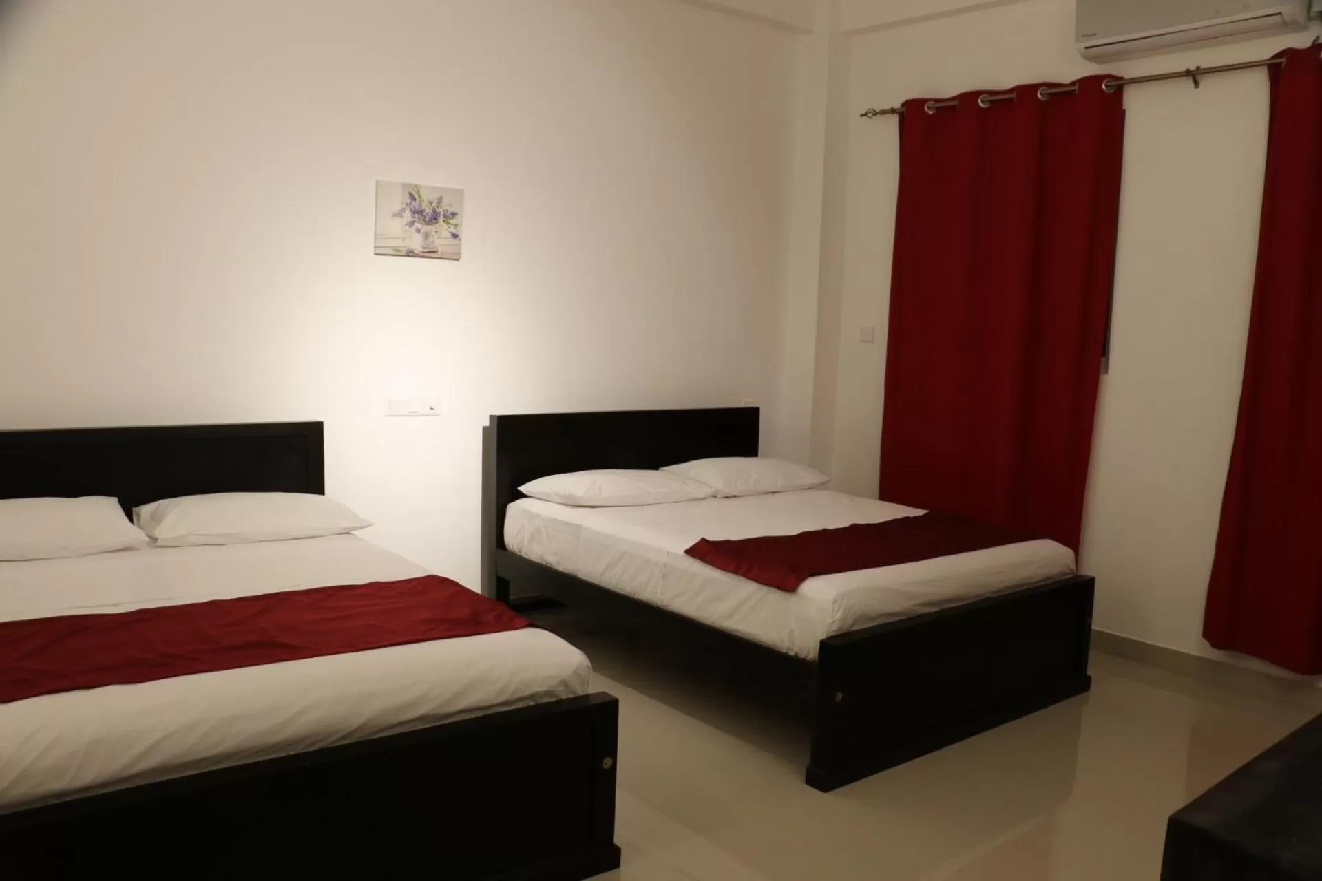 Bed in Kandy Rivers Edge Nature Resort