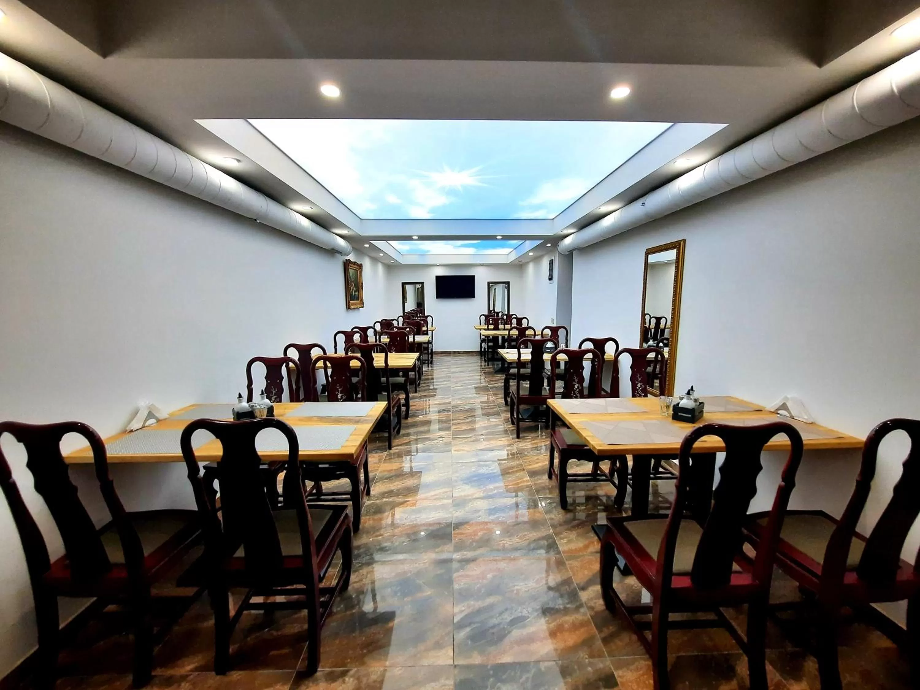 Restaurant/places to eat in Hotel Splendid