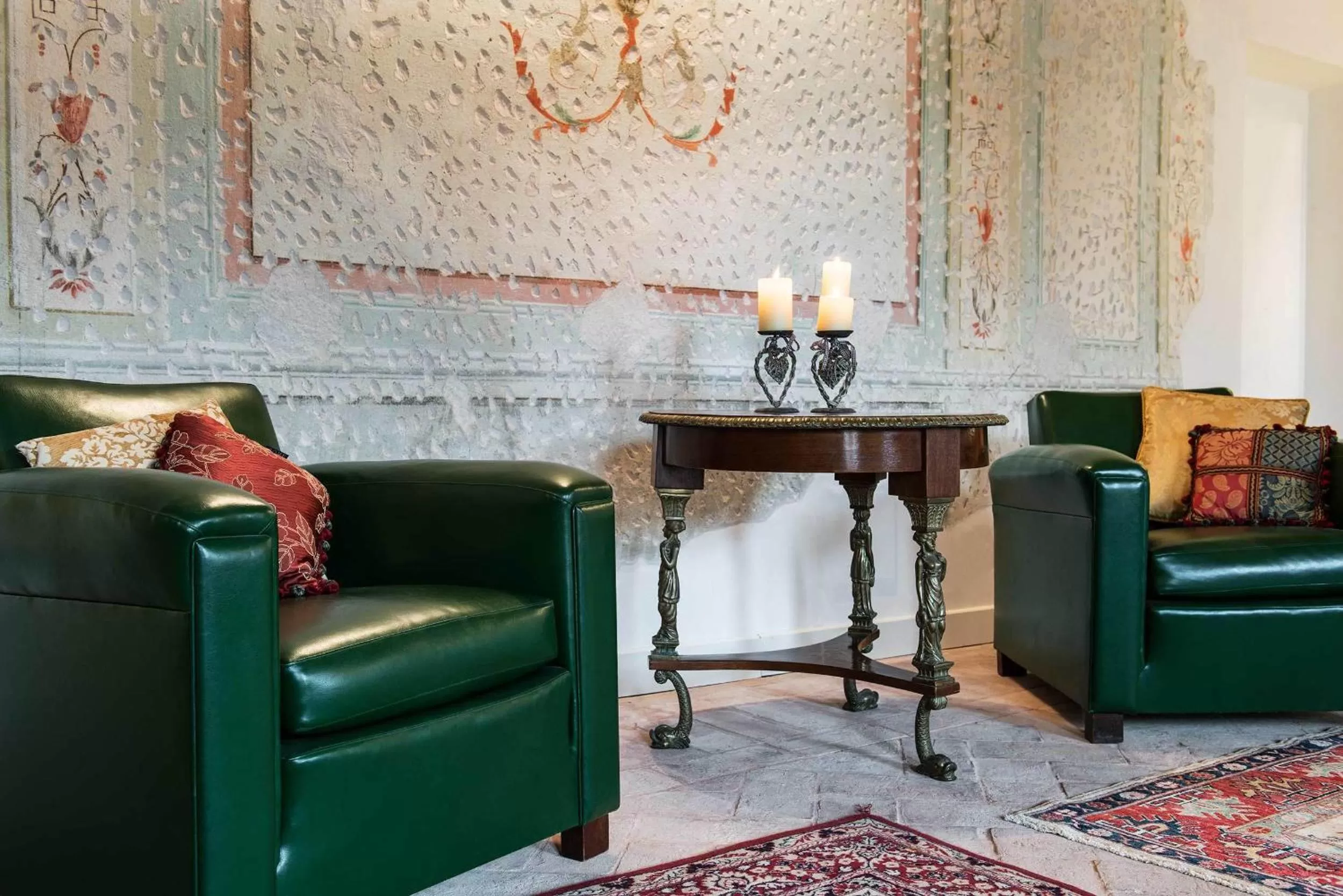 Decorative detail in Residence Corte San Carlo