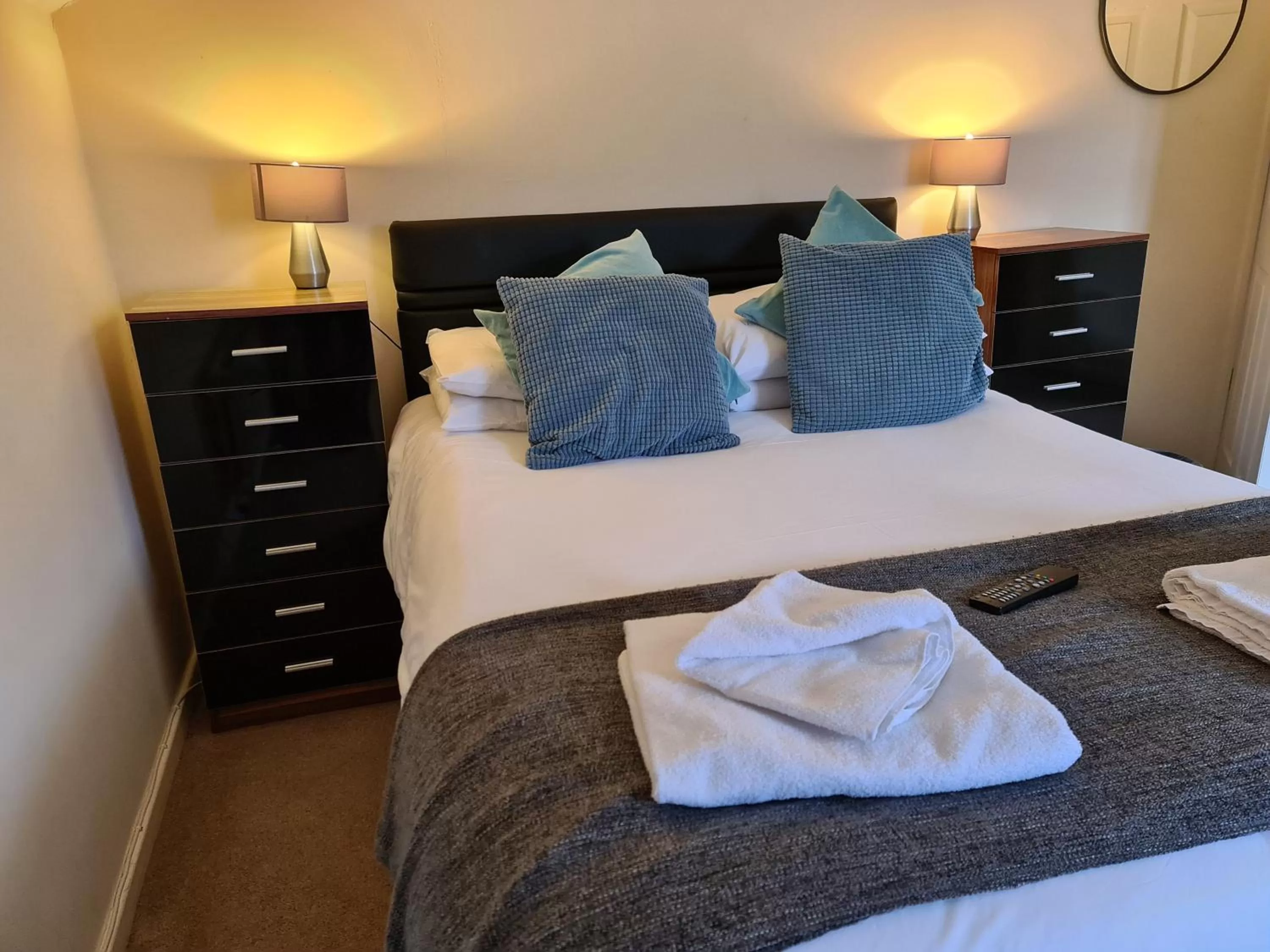 Bed in The Lamb and Flag Inn