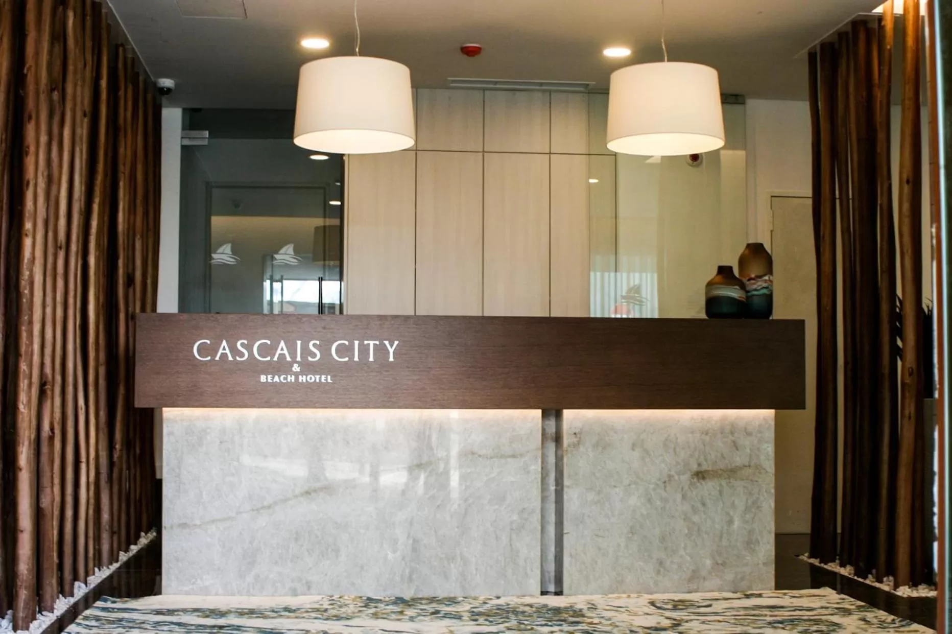 Lobby or reception in Cascais City & Beach Hotel