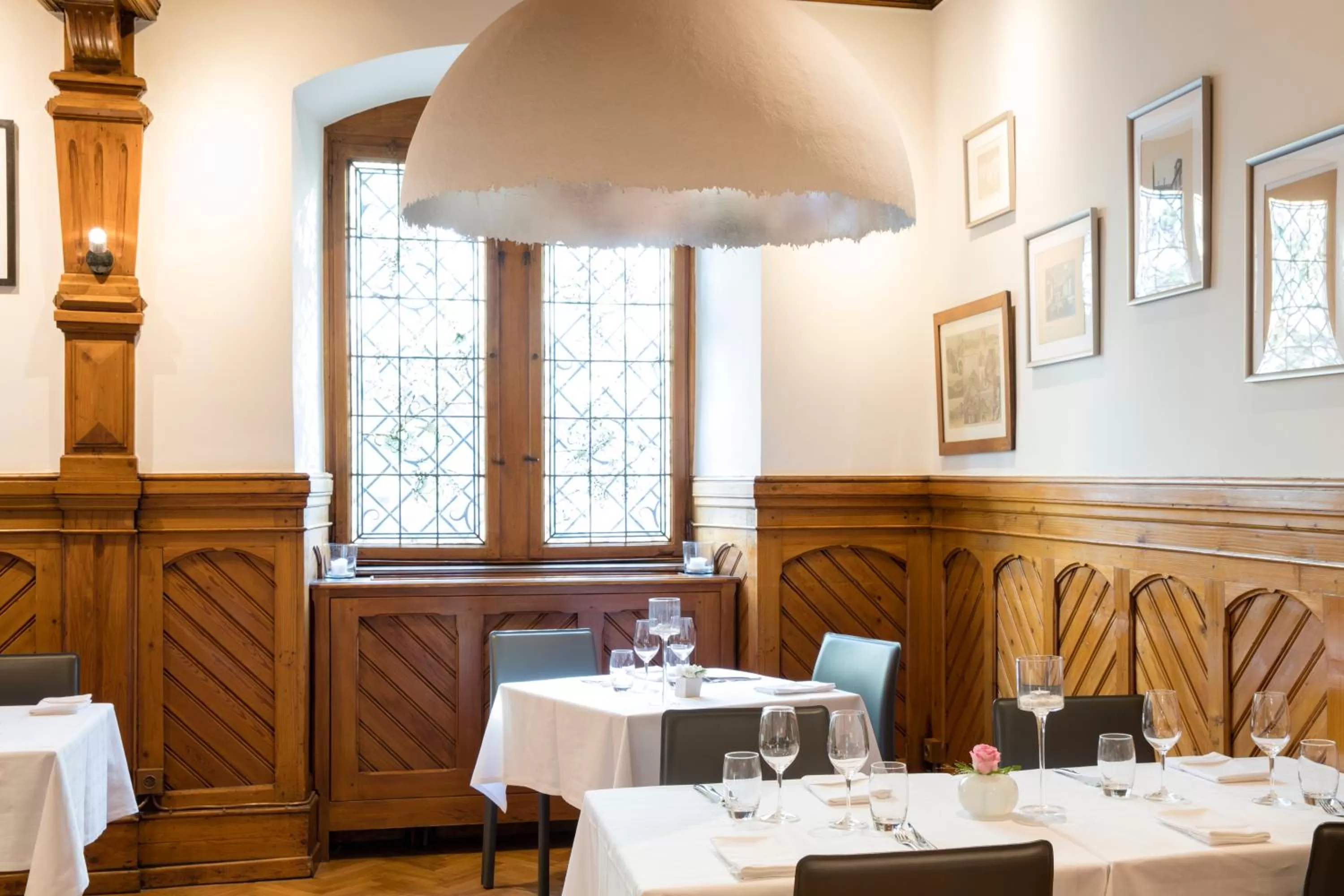 Restaurant/places to eat in Relais & Châteaux La Maison Des Têtes