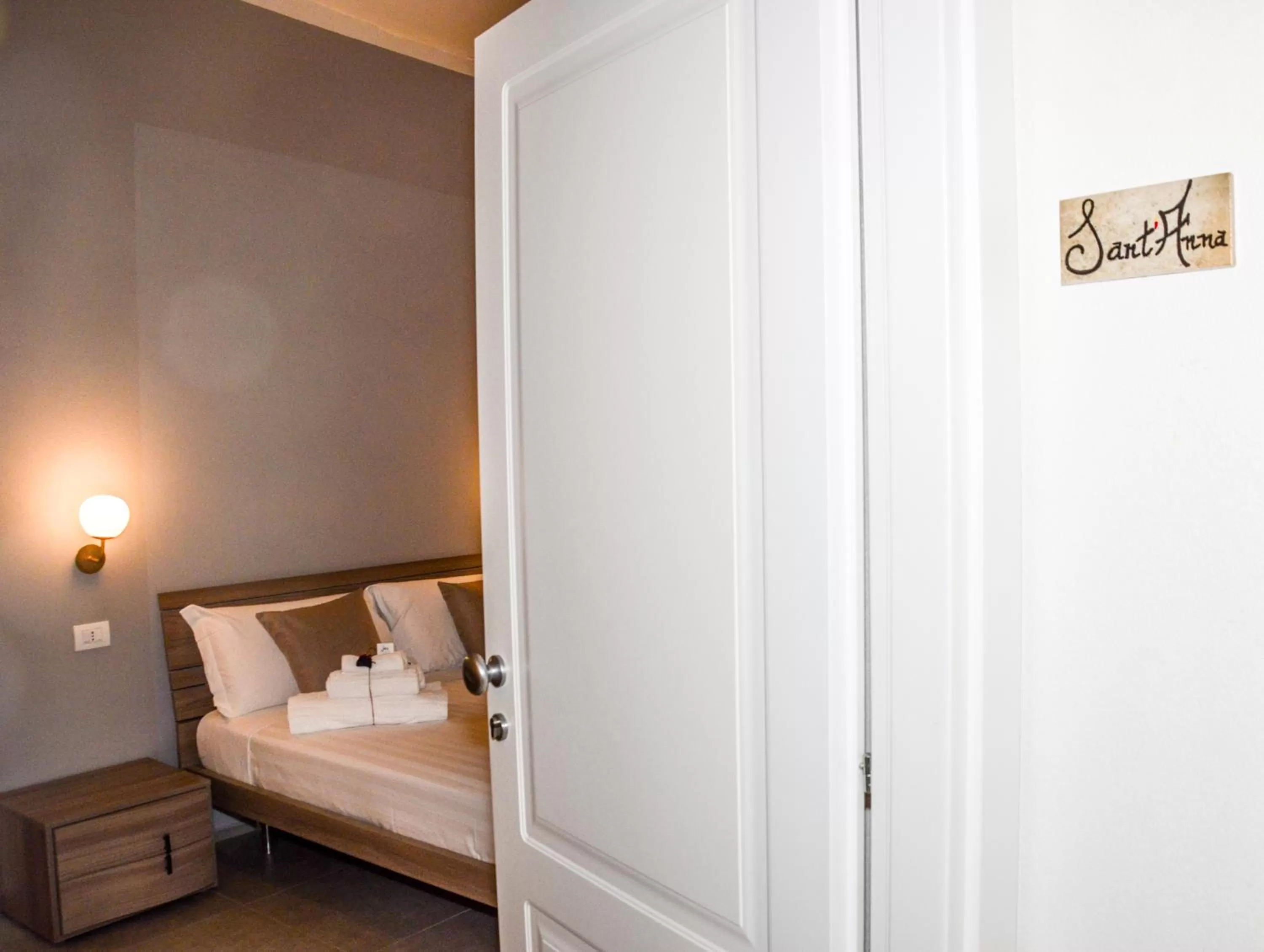 Bedroom, Bed in Vicoli di Napoli B&B