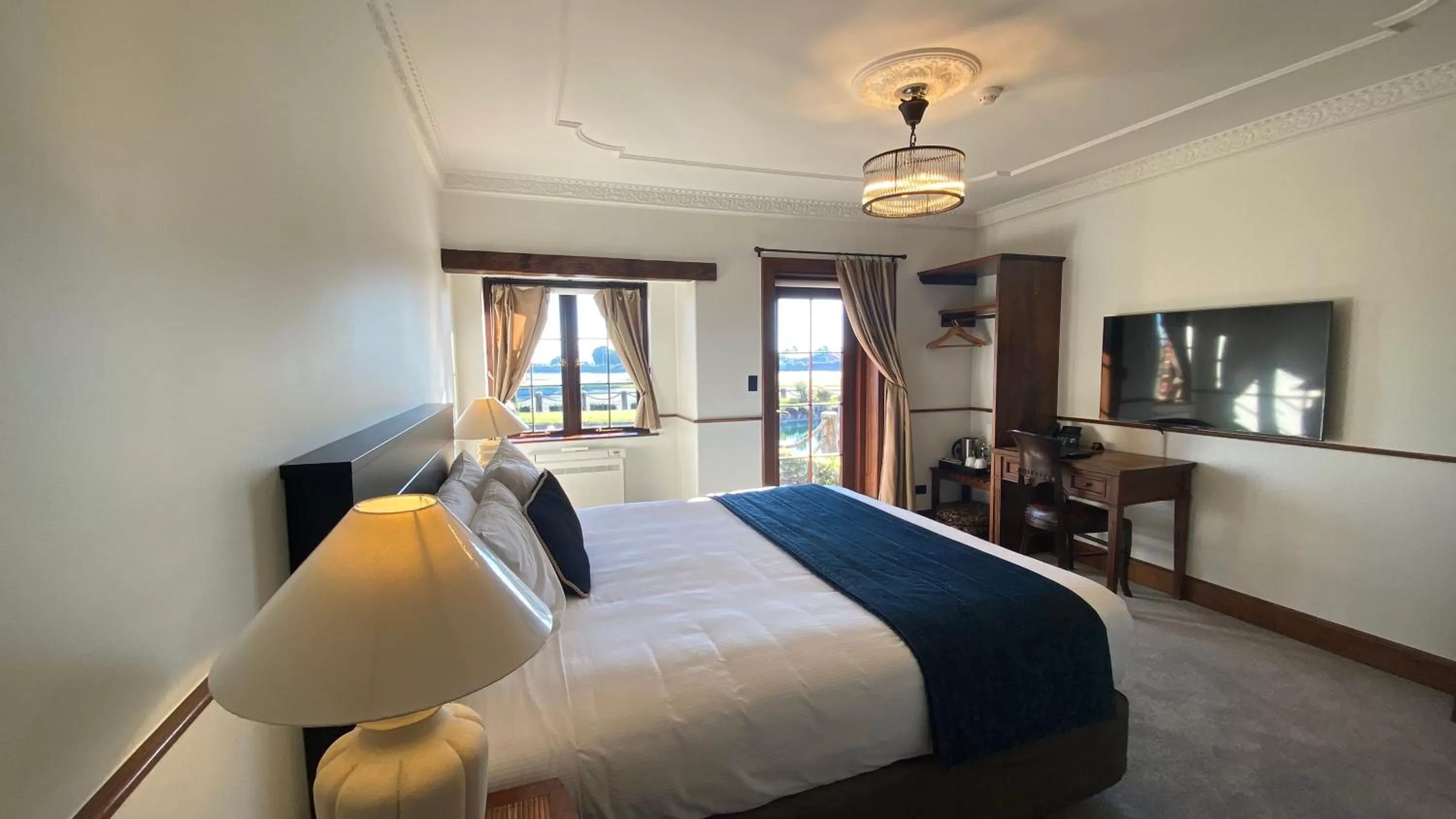 Bed in Grand Arden Monaco Nelson