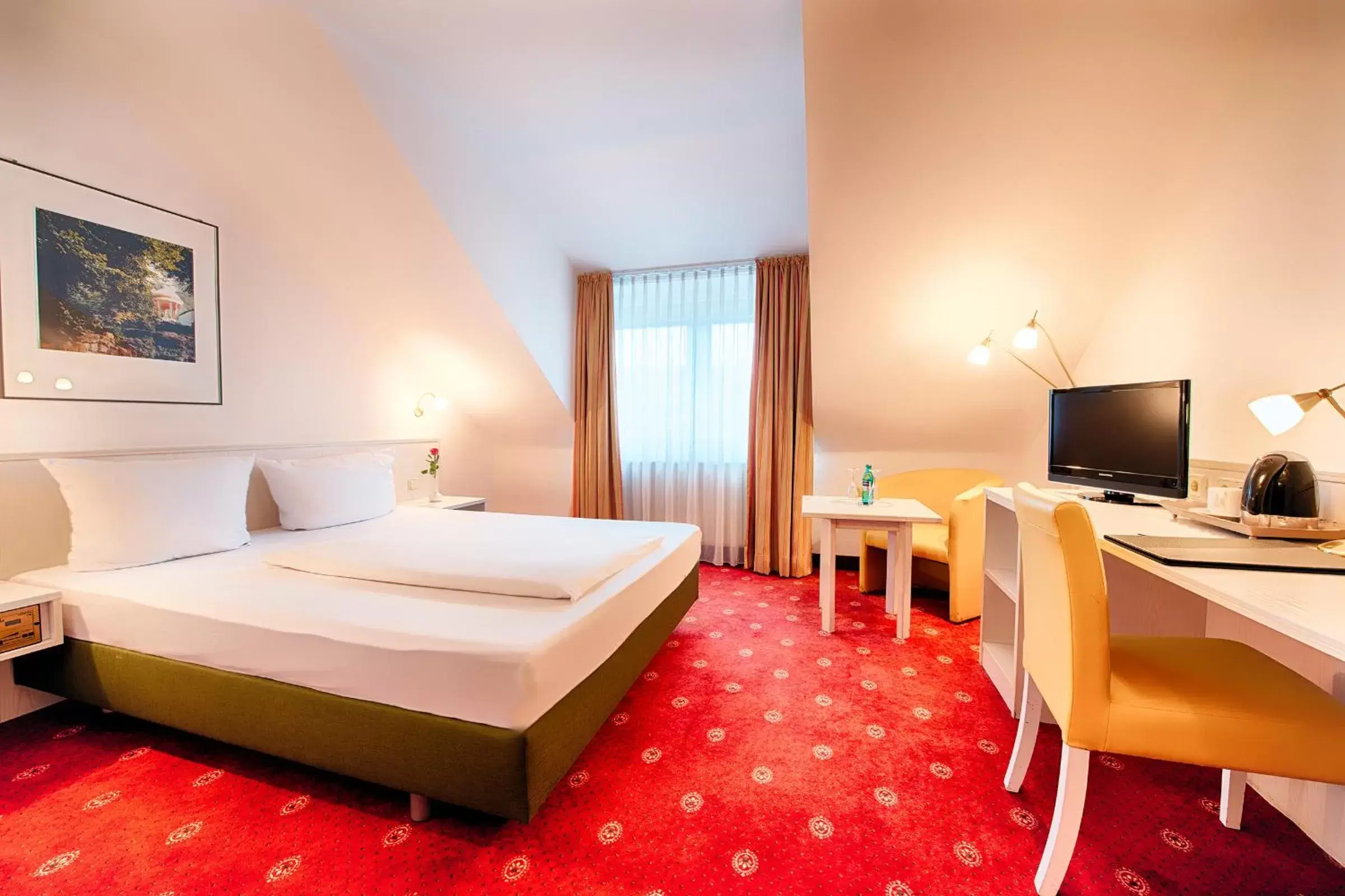 Business Single Room in ACHAT Hotel Schwetzingen Heidelberg Business Single Room in ACHAT Hotel Schwetzingen Heidelberg