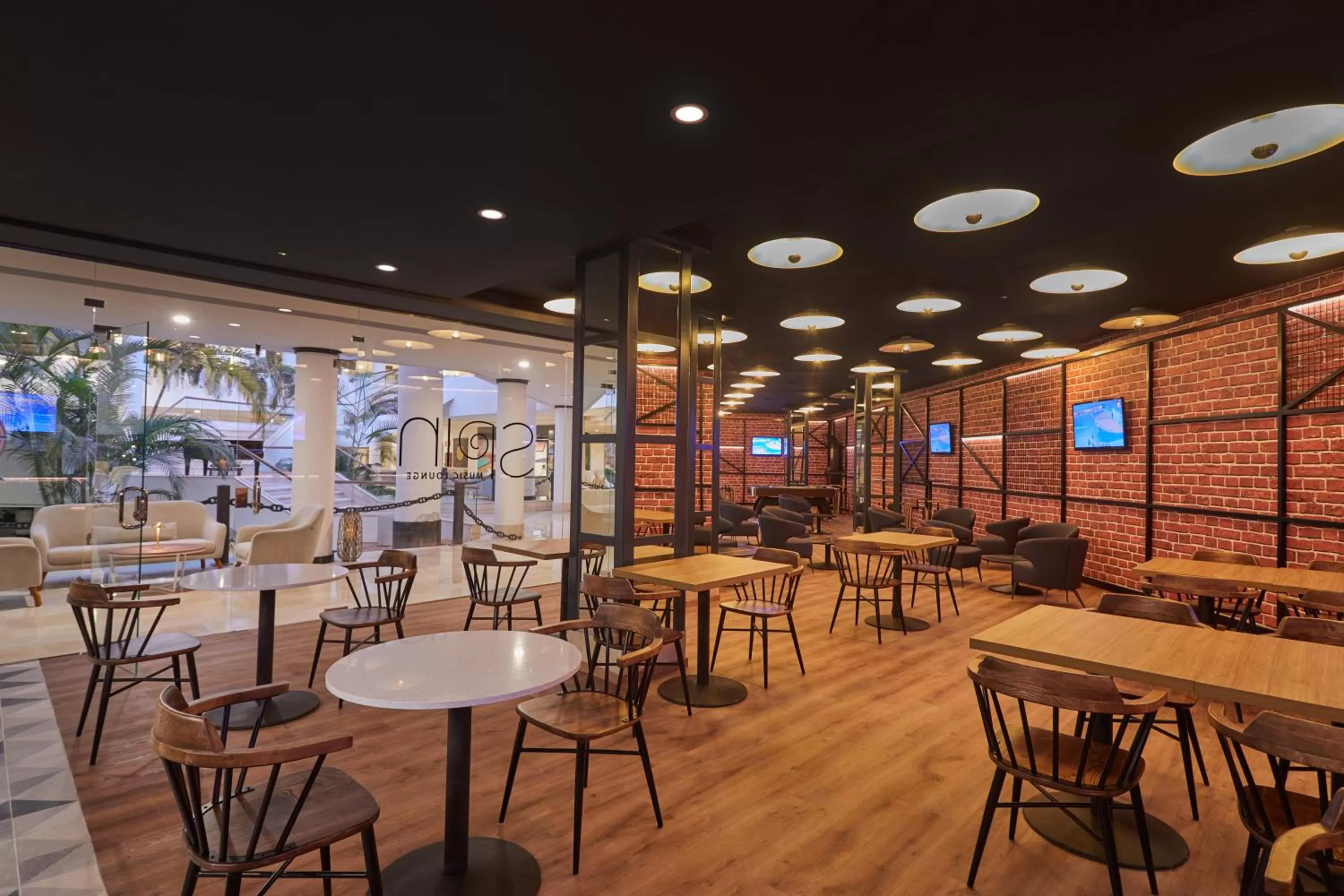 Lounge or bar in Dreams Lanzarote Playa Dorada Resort & Spa