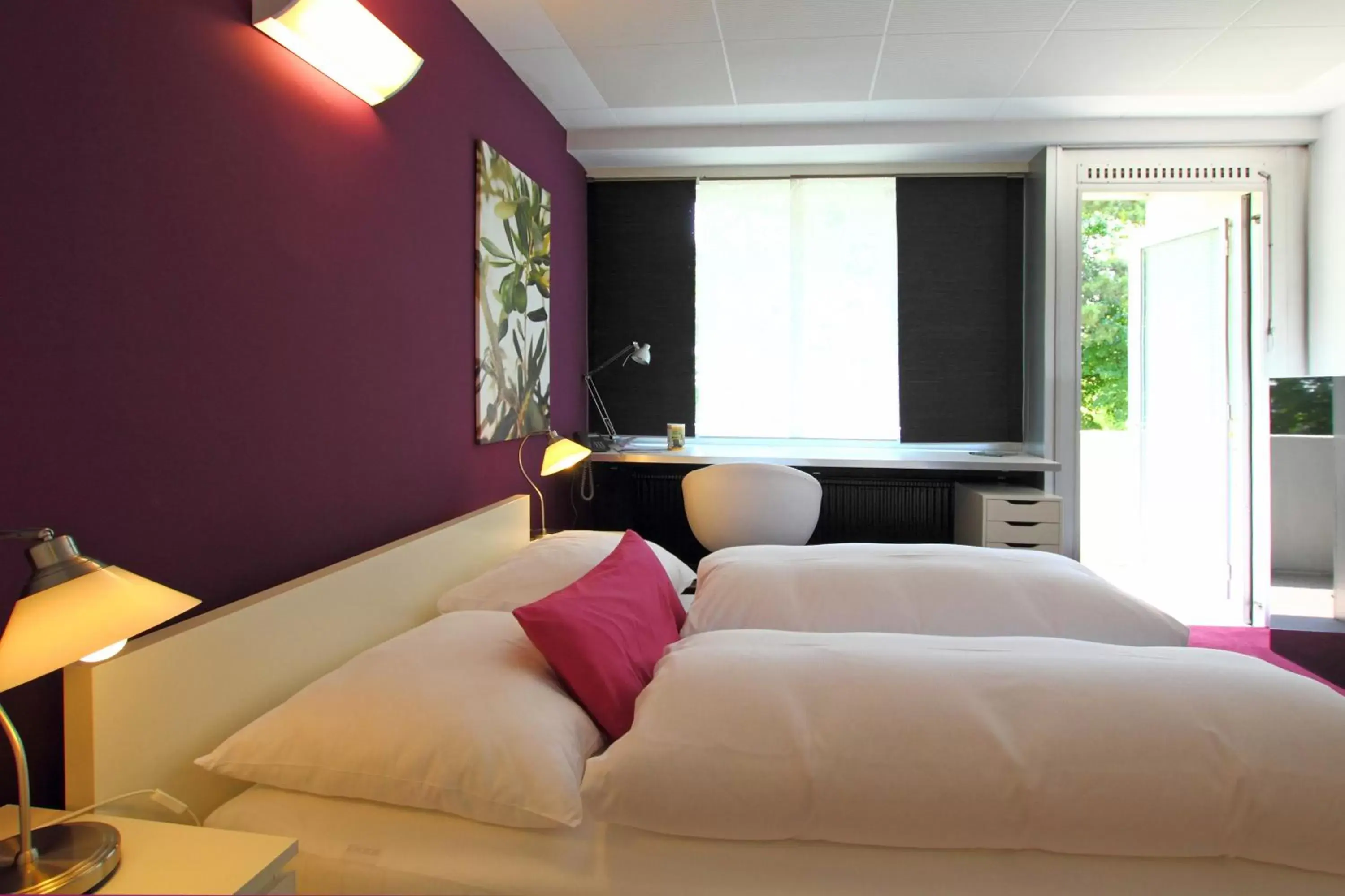 Double Room (1 Adult) in College Garden Hotel Double Room (1 Adult) in College Garden Hotel