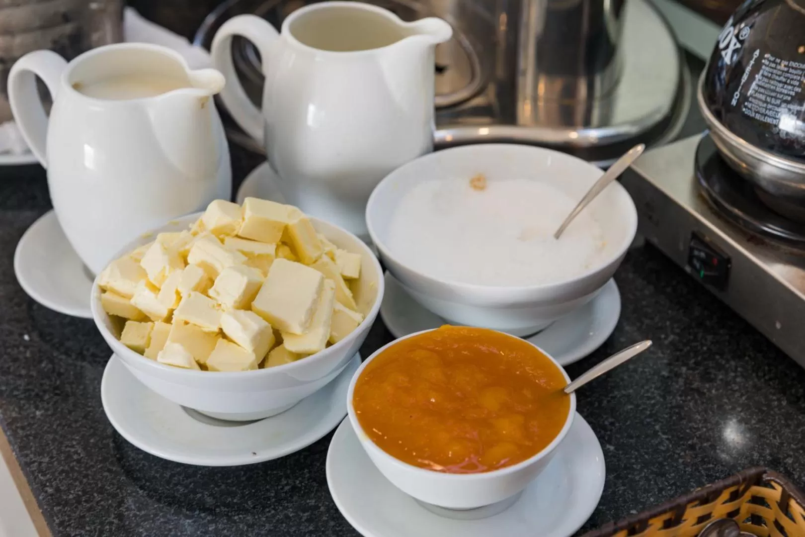 Coffee/tea facilities in Love Hotel