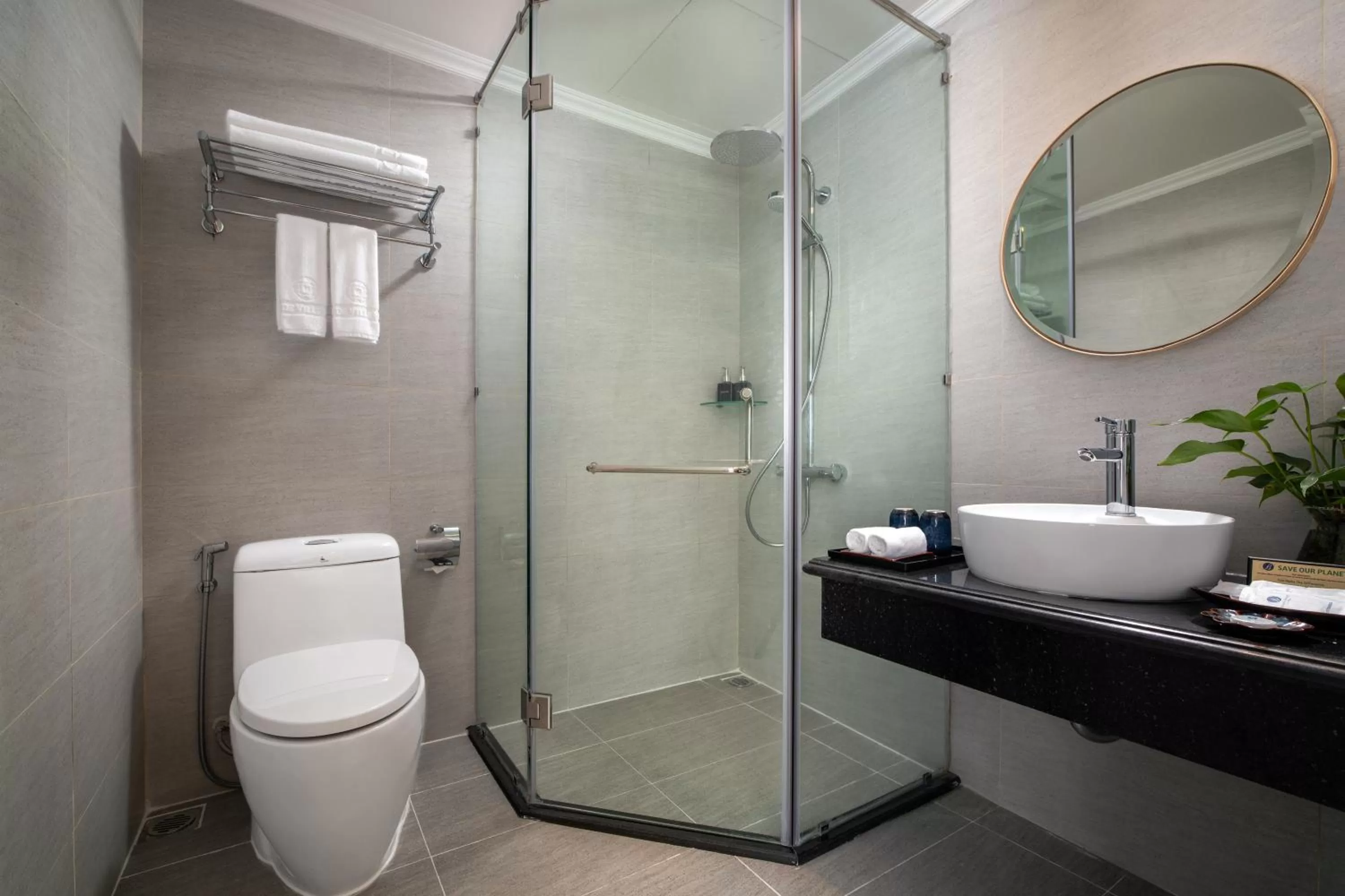 Toilet, Bathroom in Hanoi Backpackers Hostel & Rooftop bar