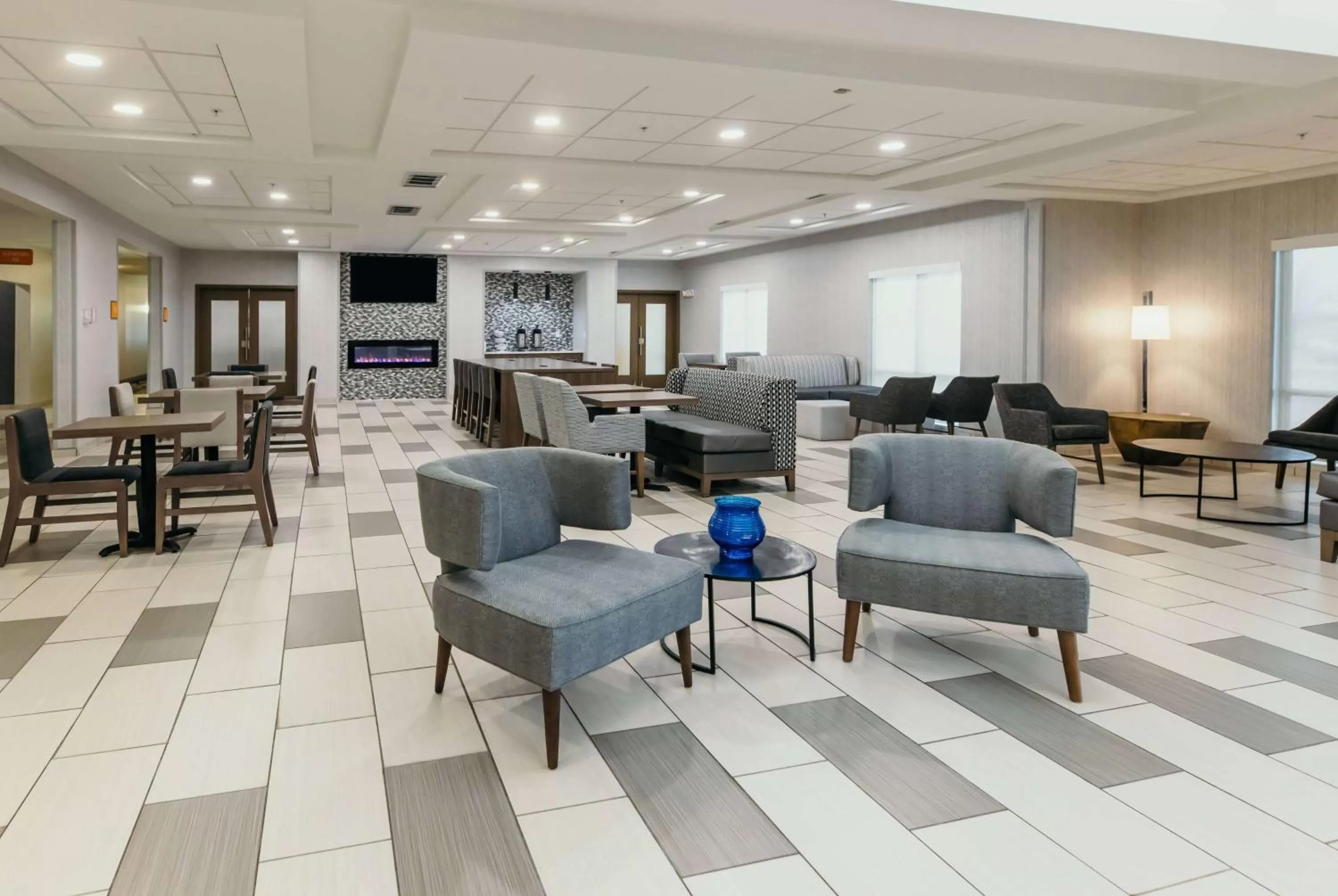 Lobby or reception in La Quinta Inn & Suites by Wyndham Ankeny IA - Des Moines IA