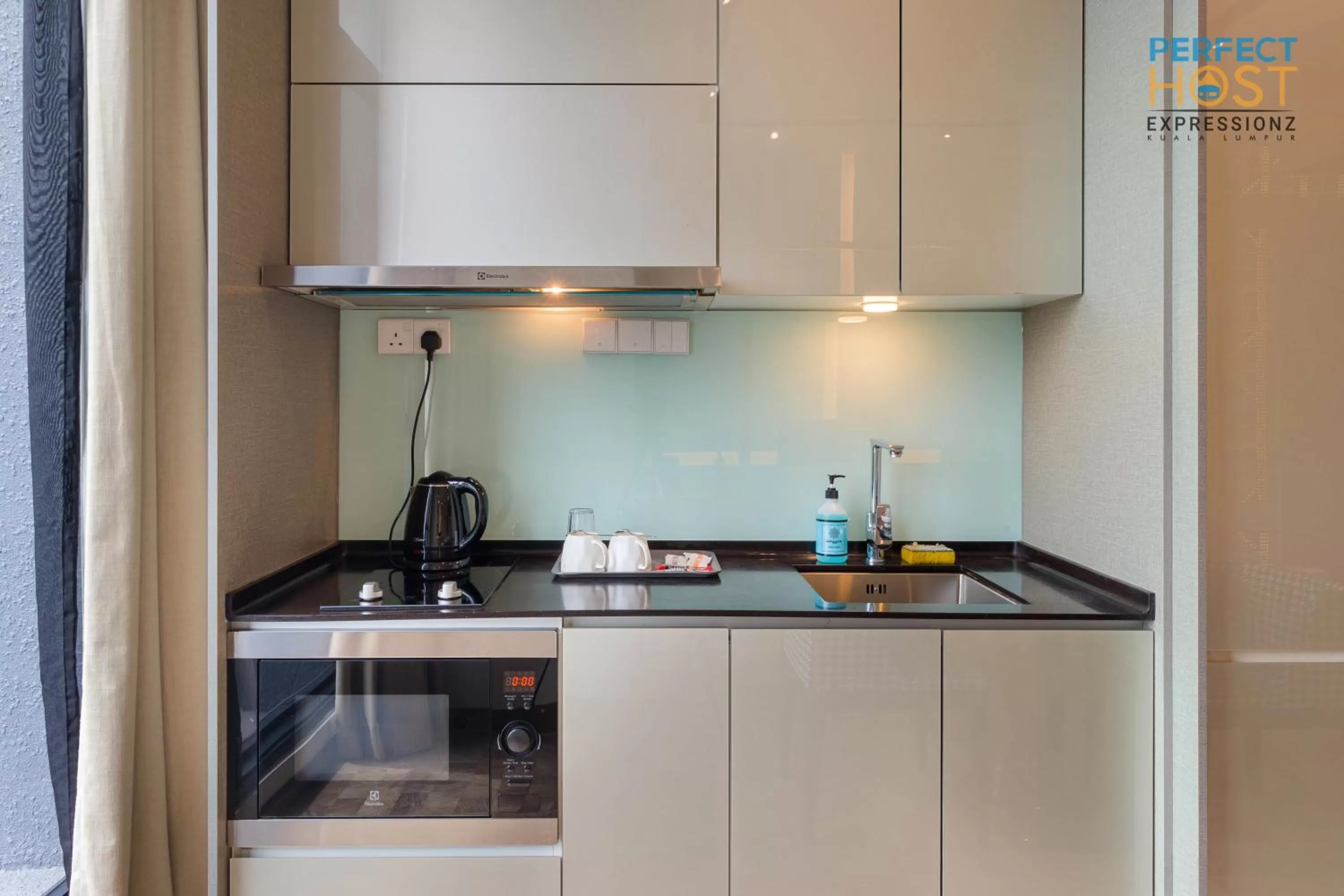 Kitchen or kitchenette in Expressionz Suites KL by Perfect Host