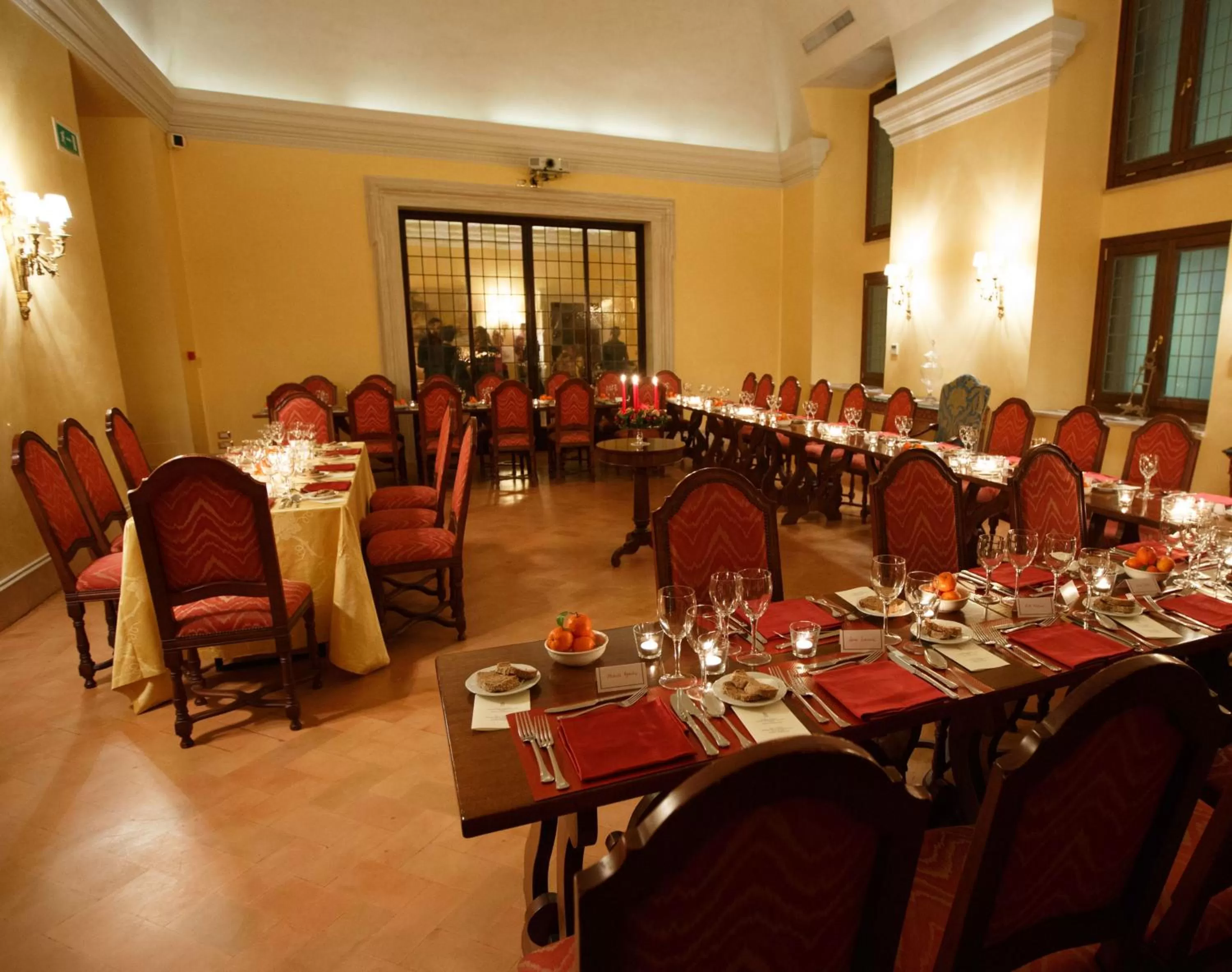 Restaurant/places to eat in Palazzo Cardinal Cesi