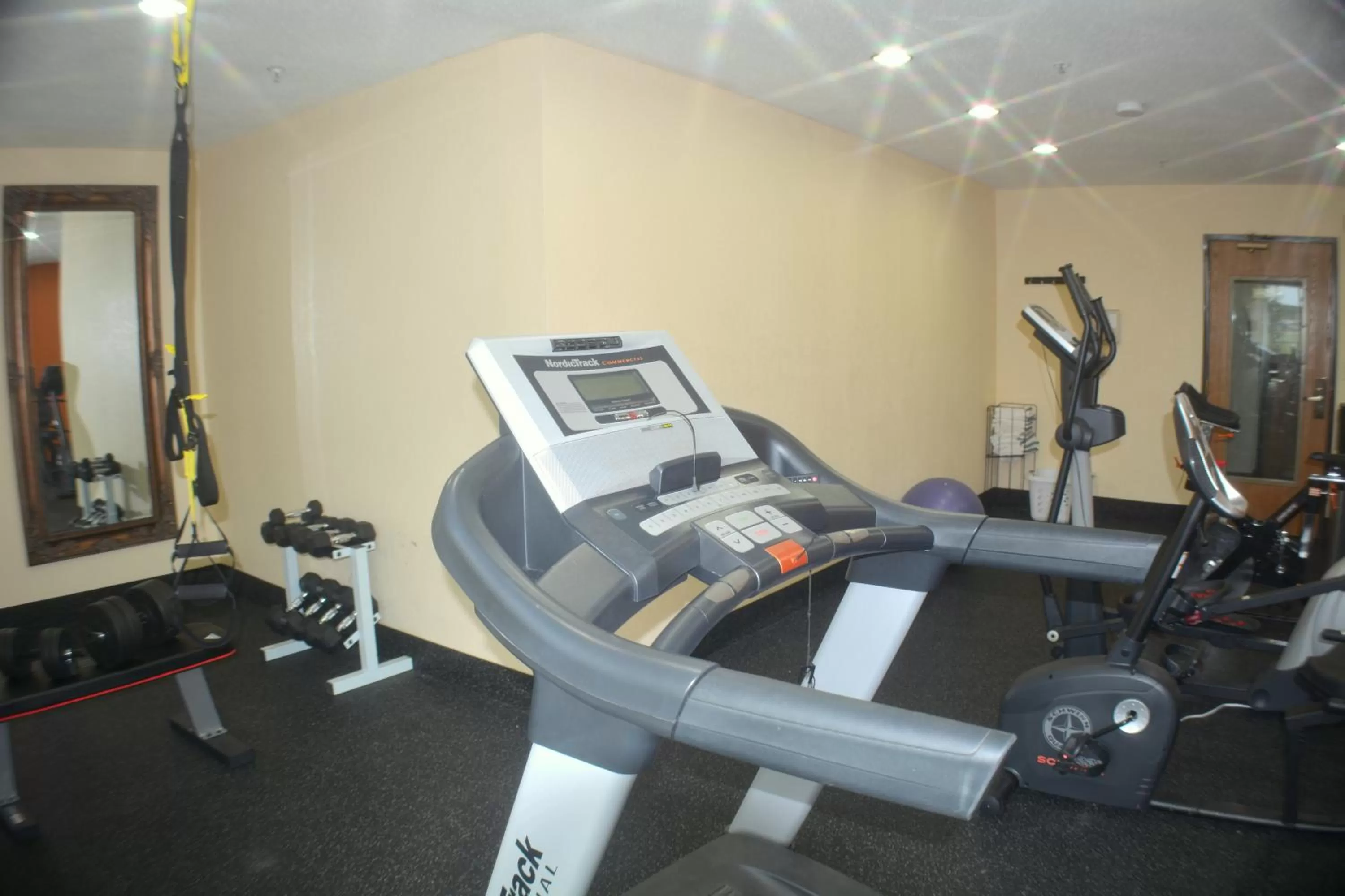 Fitness centre/facilities in Baymont by Wyndham Muskegon