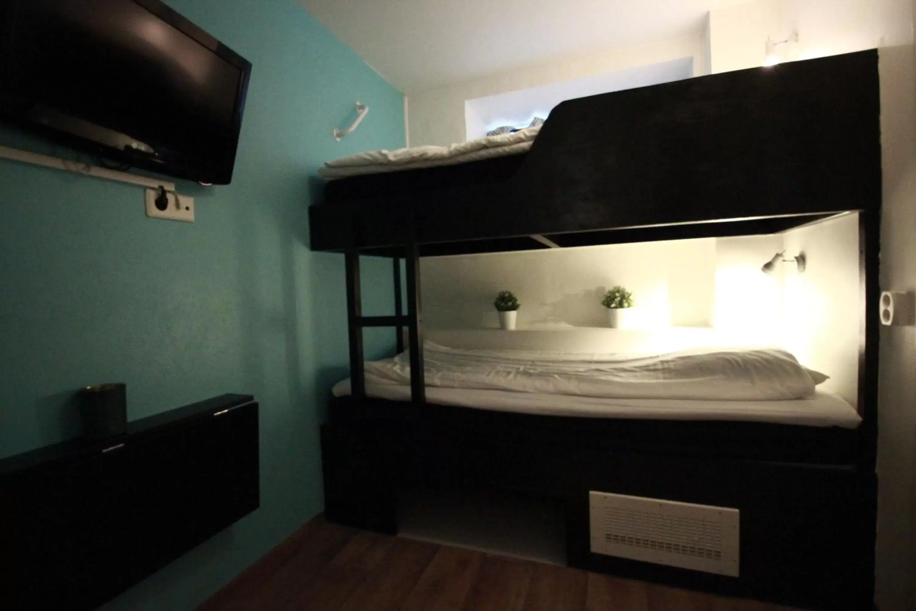 Small Double or Twin Room - No Window in Hotell Centralstation Small Double or Twin Room - No Window in Hotell Centralstation