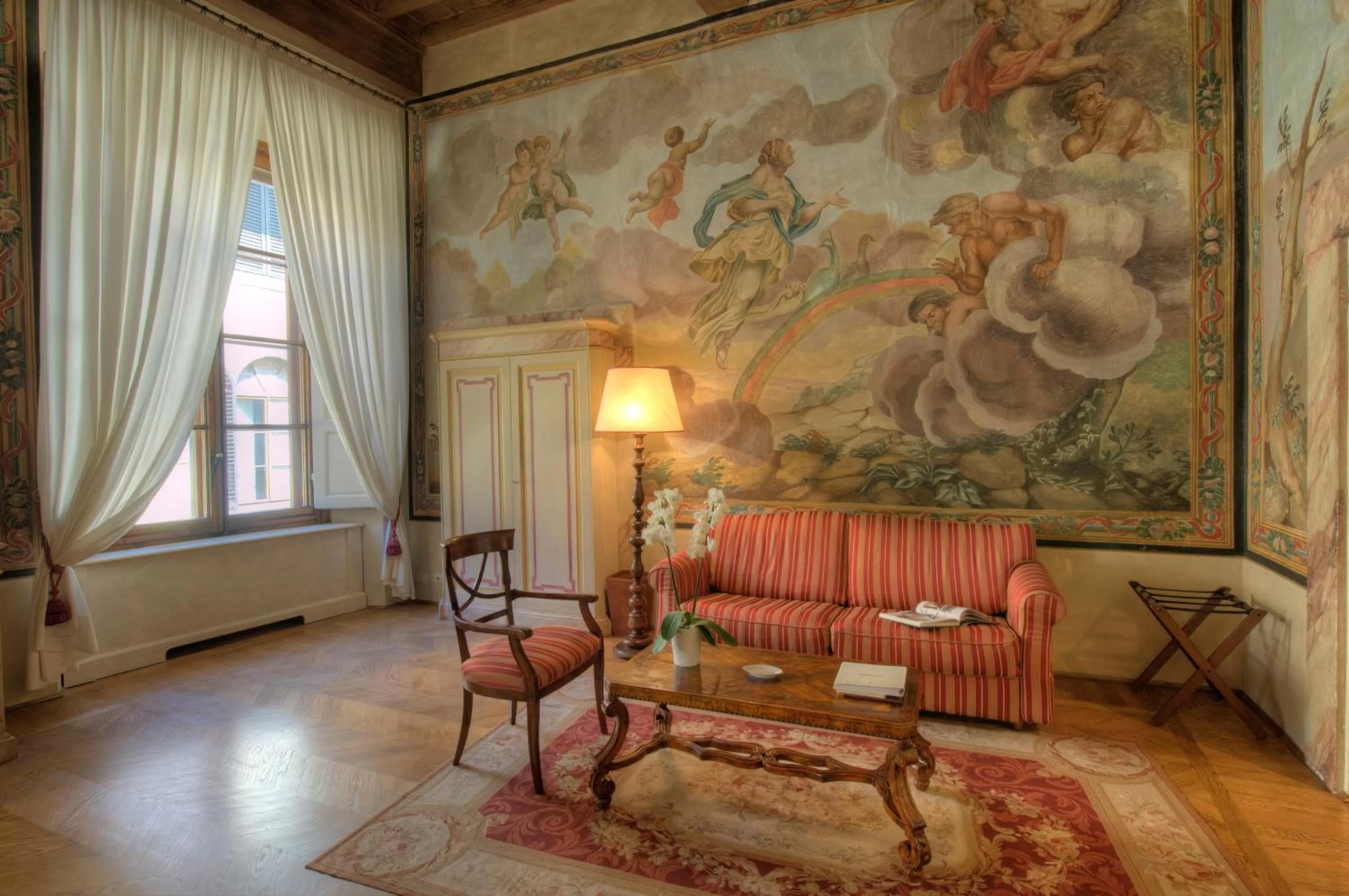 Living room in Palazzo Niccolini al Duomo Residenza D'Epoca