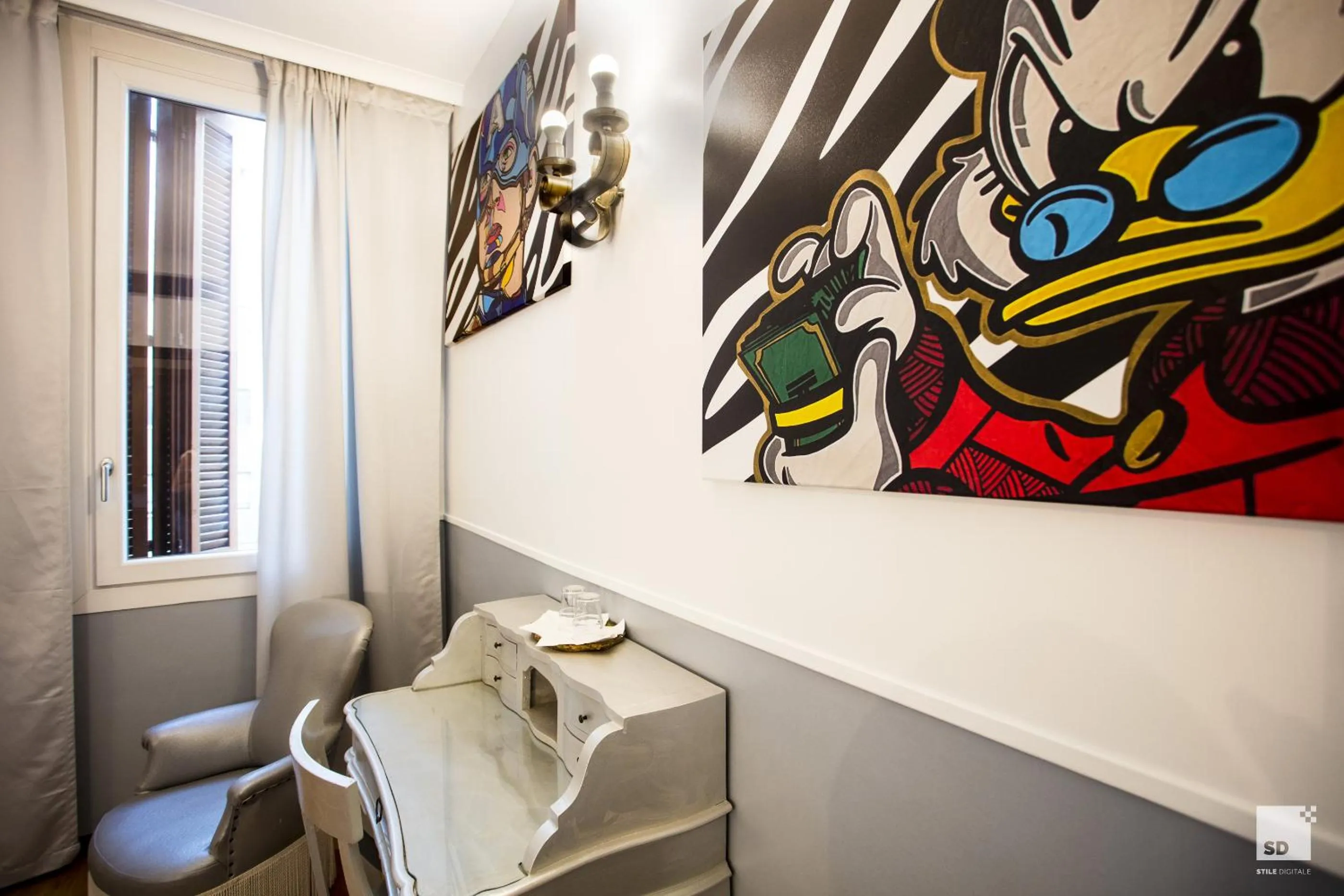 Photo of the whole room in Admiral Hotel