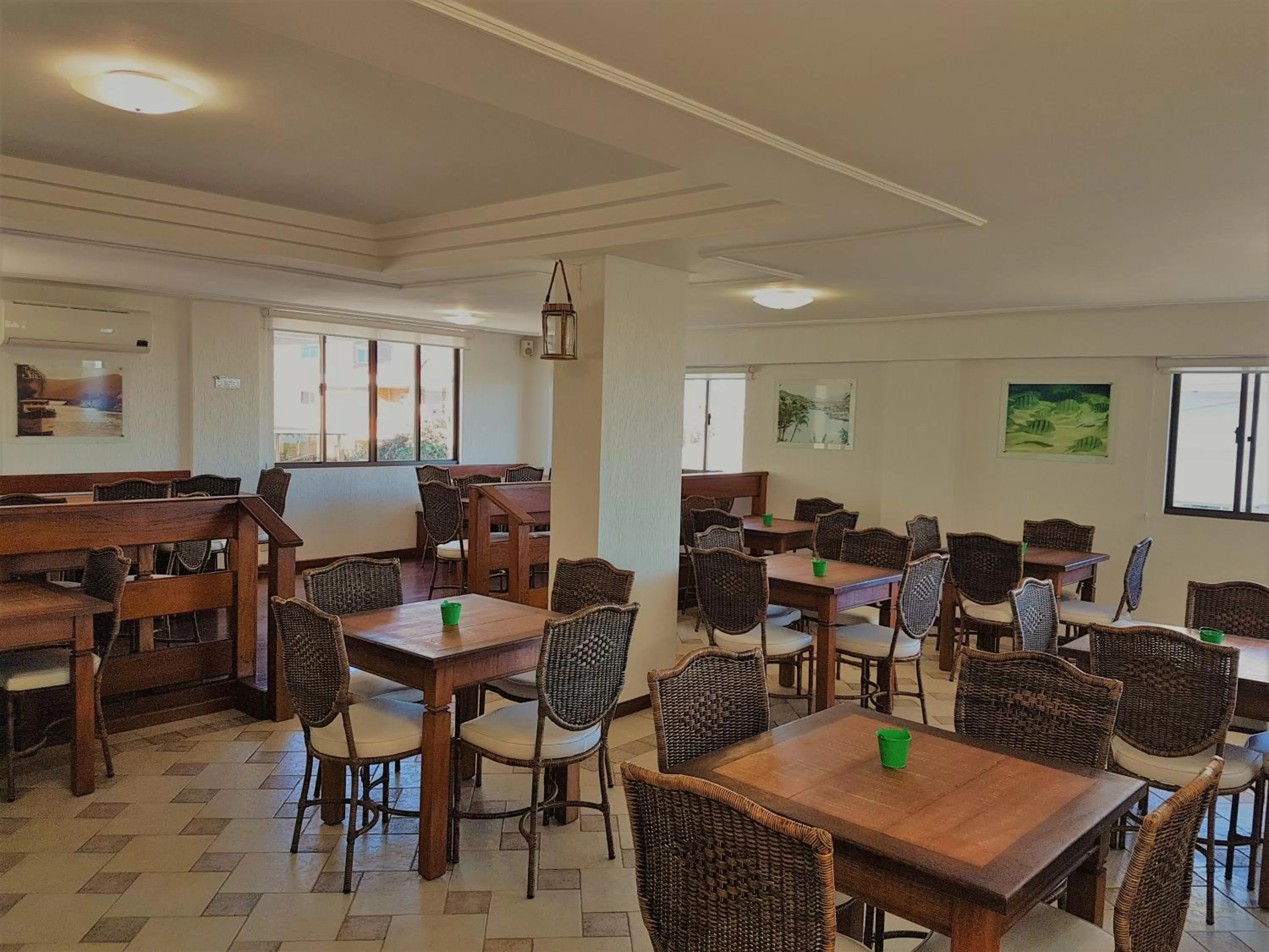 Buffet breakfast in Fragata Apart Hotel