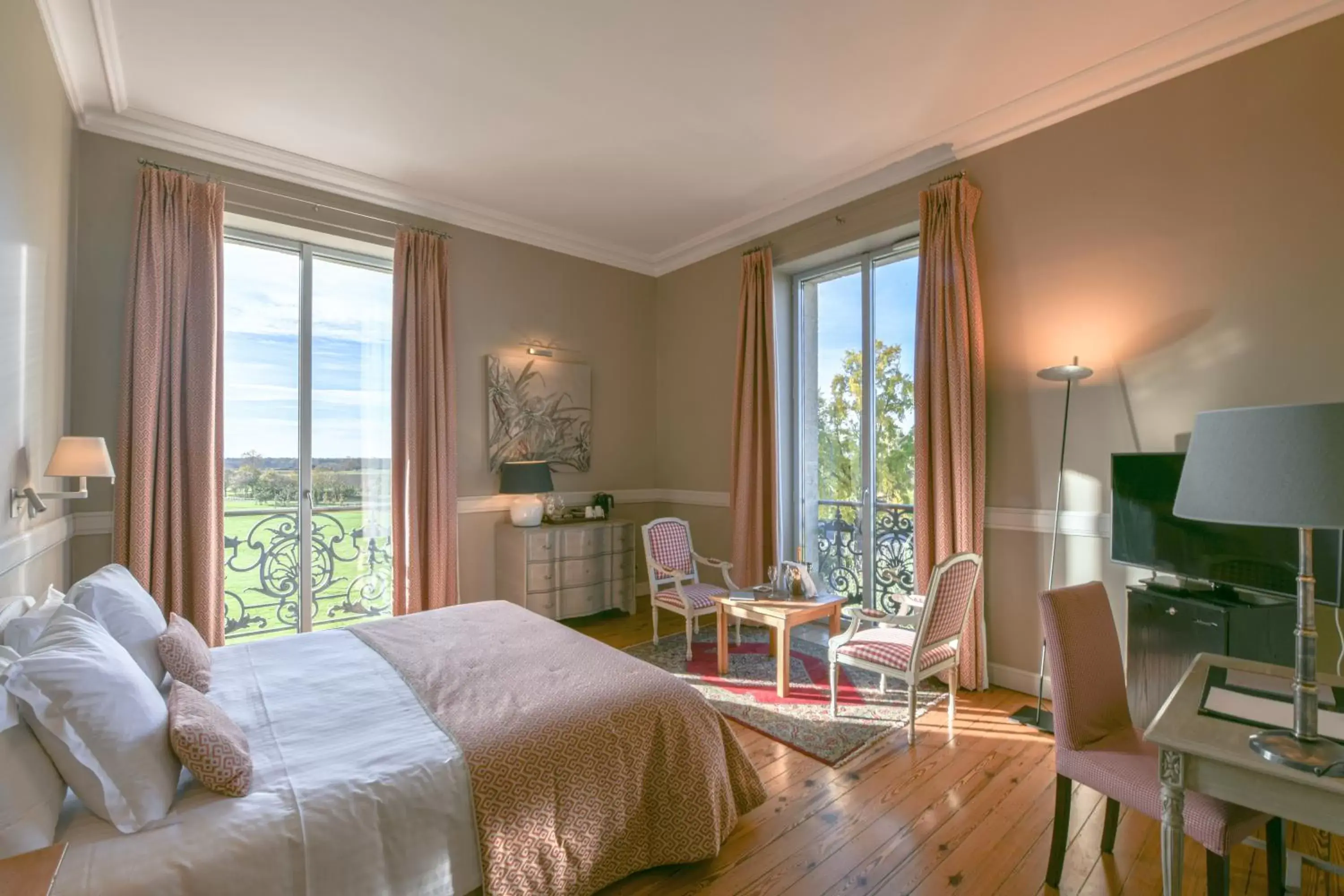 Double or Twin Room with Park View in Château Grattequina Hôtel Double or Twin Room with Park View in Château Grattequina Hôtel