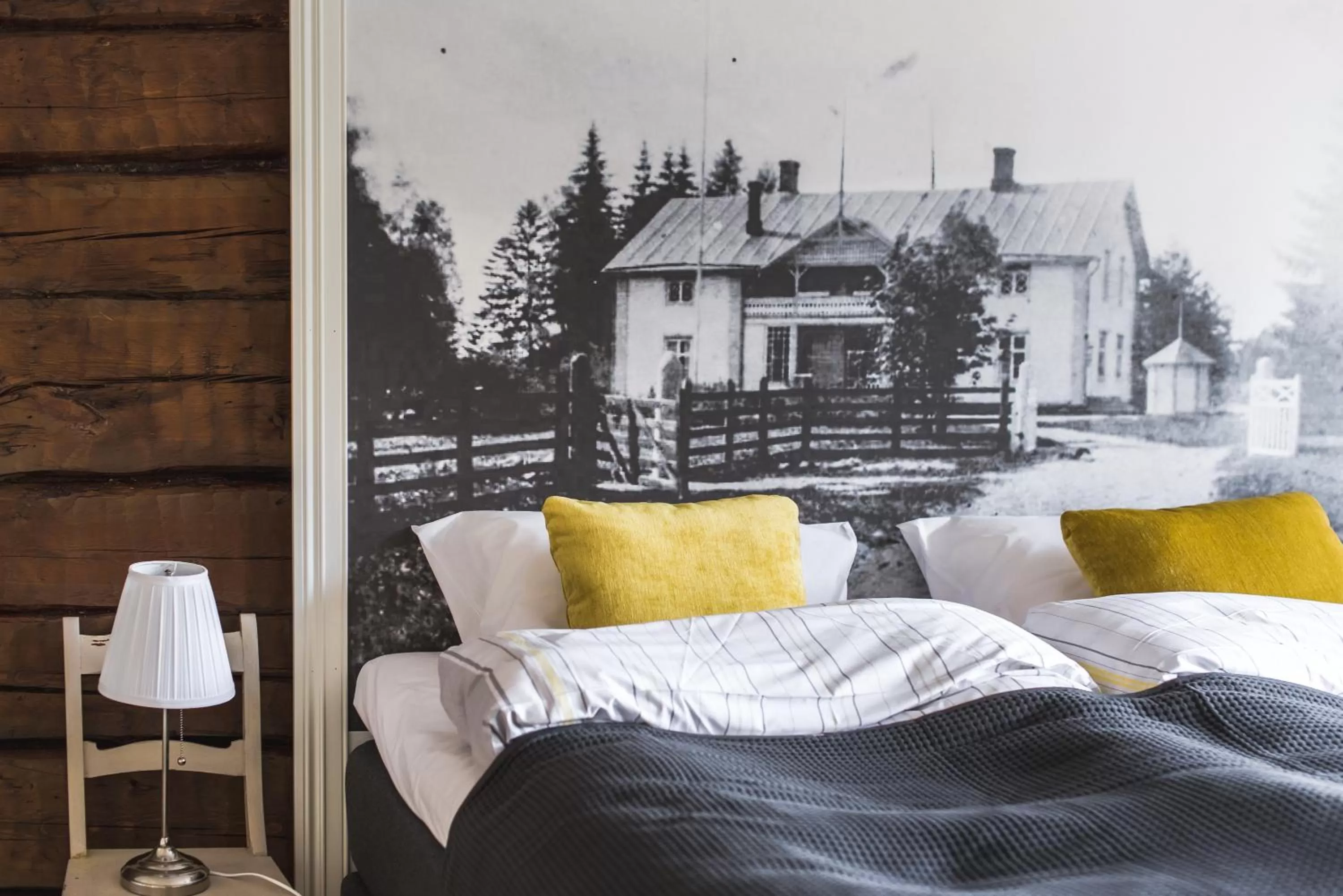 Decorative detail, Bed in Vanha pappila Hetki Oy