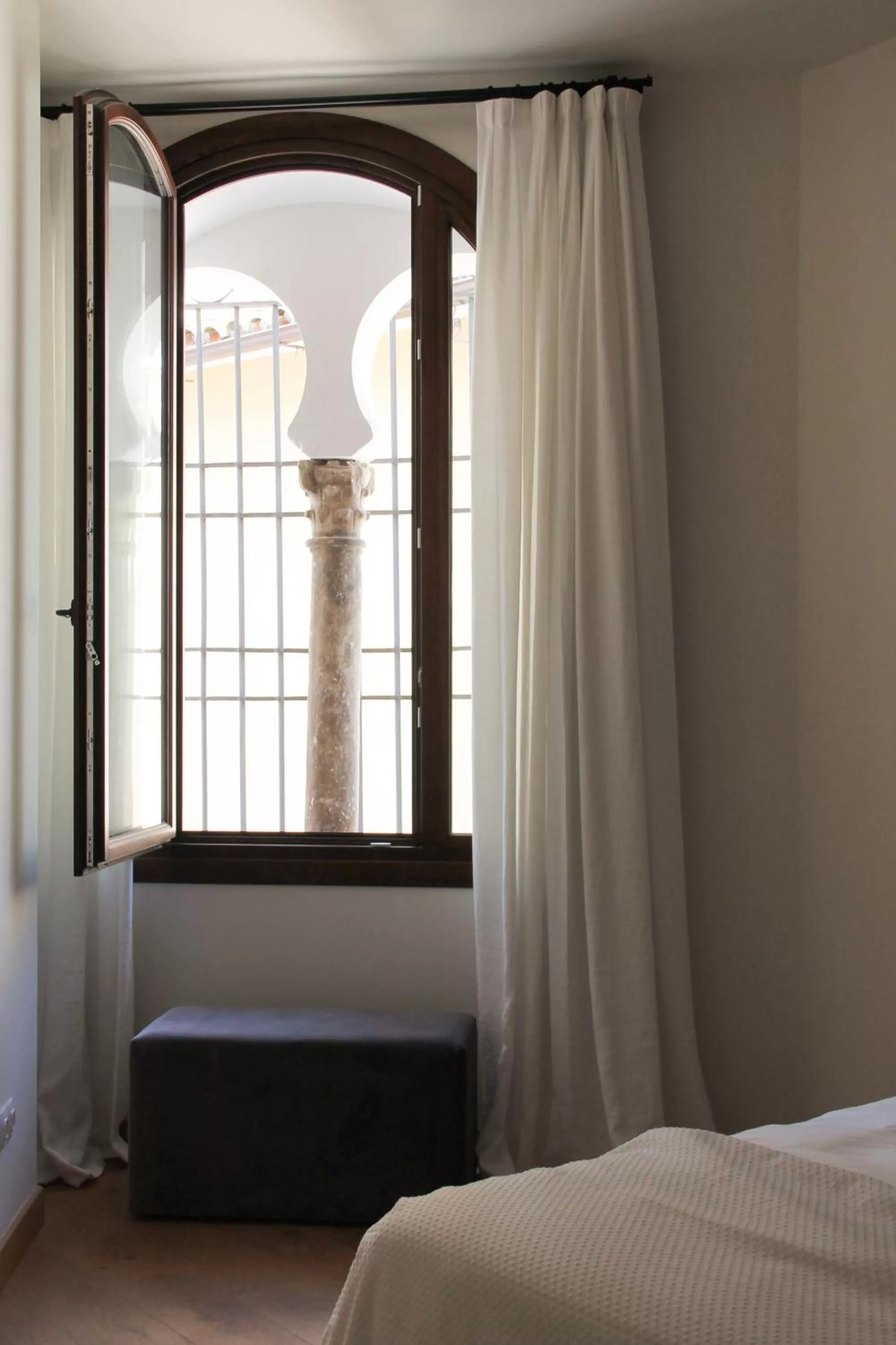 View (from property/room), Bed in La Ermita Suites - Único Hotel Monumento de Córdoba