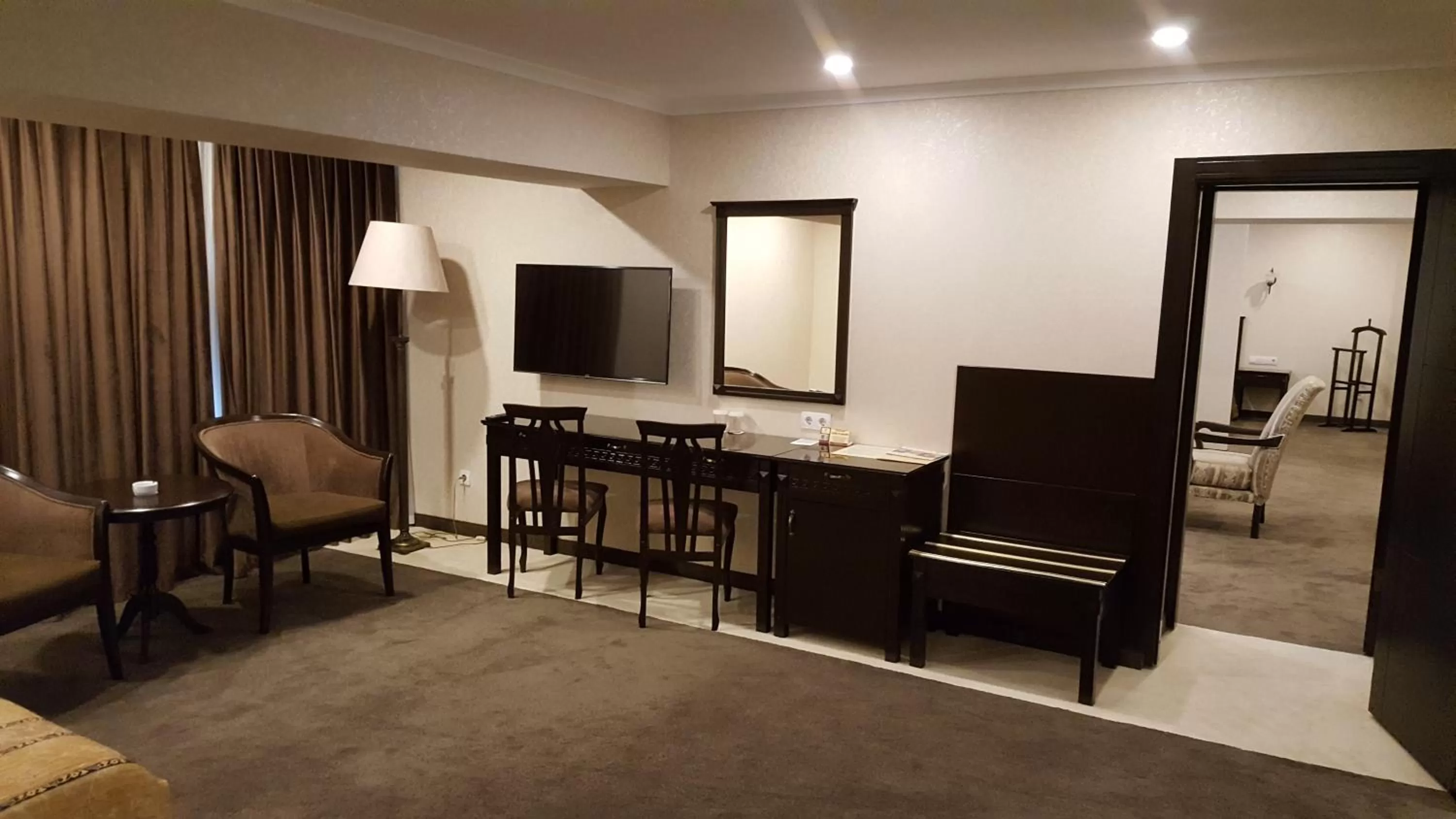 Dining area in Grand Mir Hotel