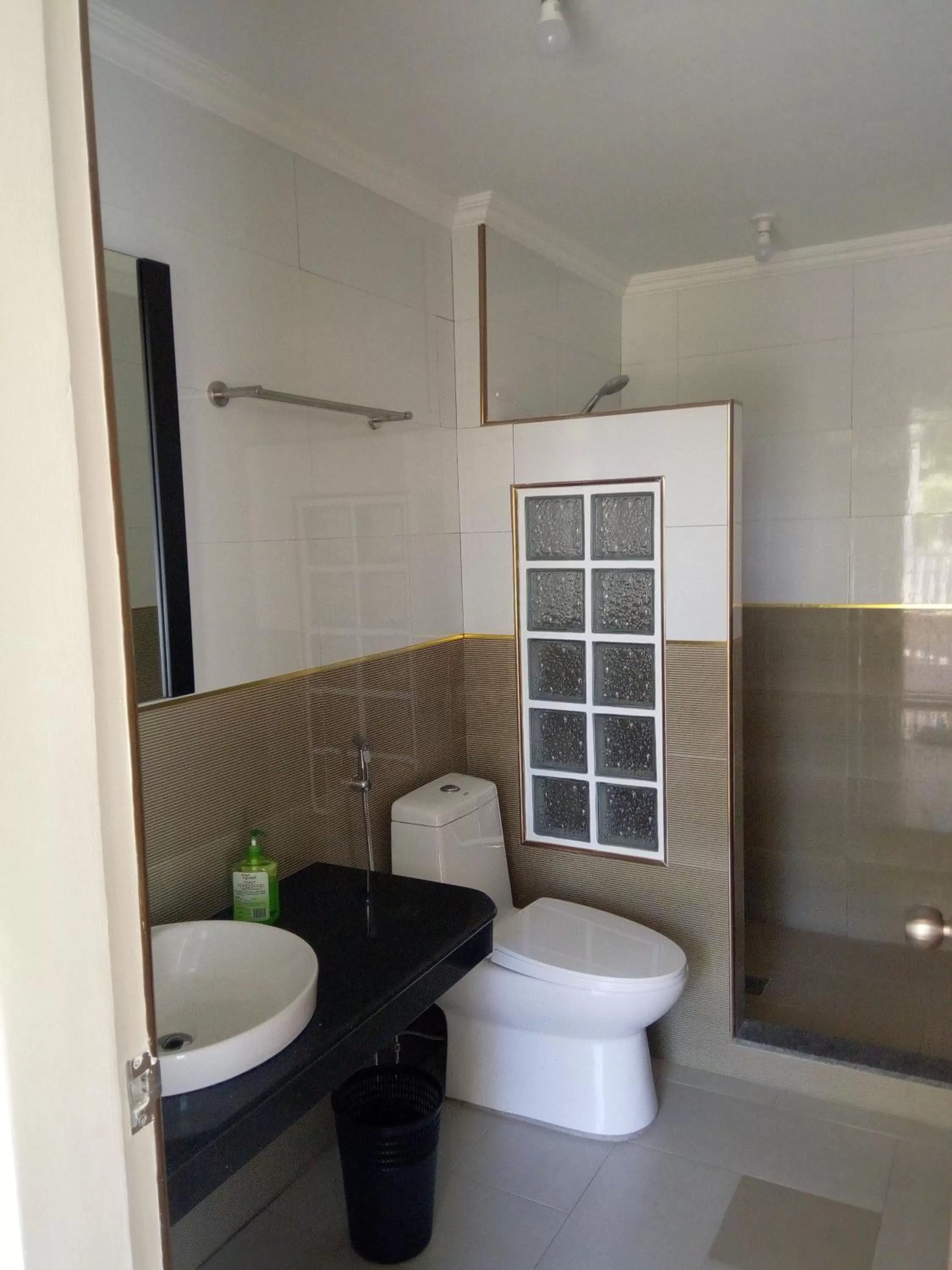 Toilet in Sandscape Hotel